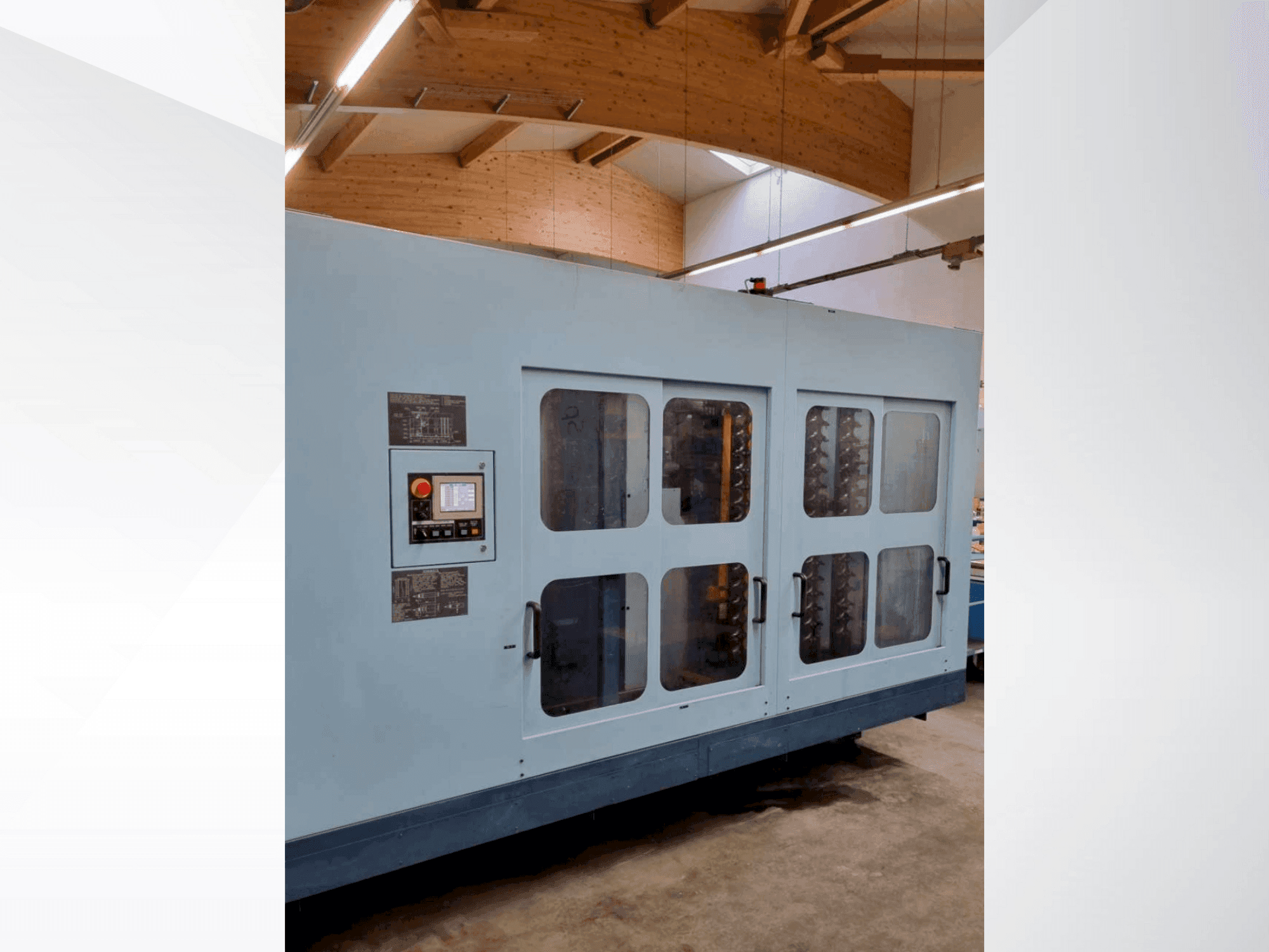 Vooraanzicht van Matsuura H PLUS-405 machine