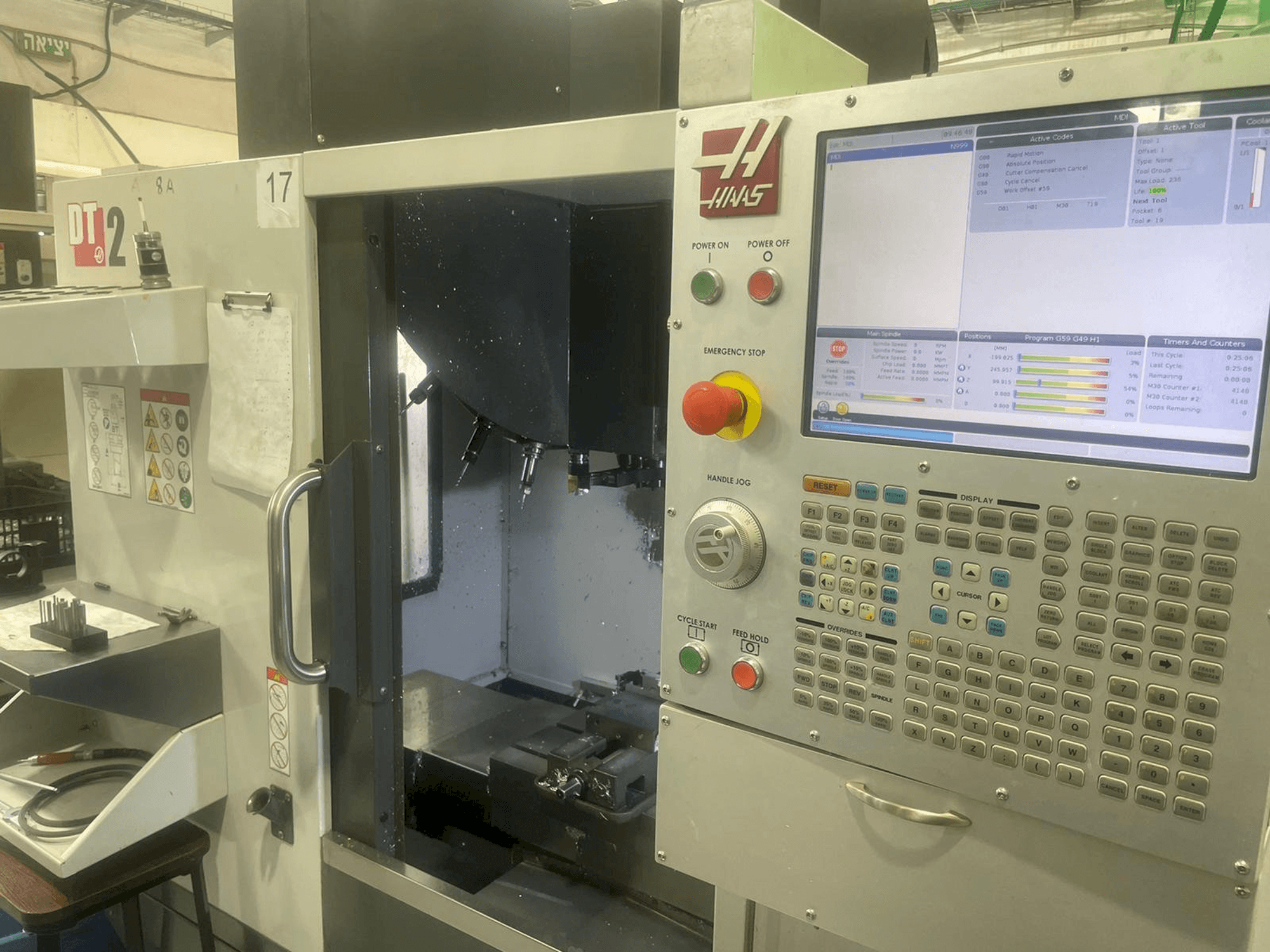 Vooraanzicht van HAAS DT-2 machine