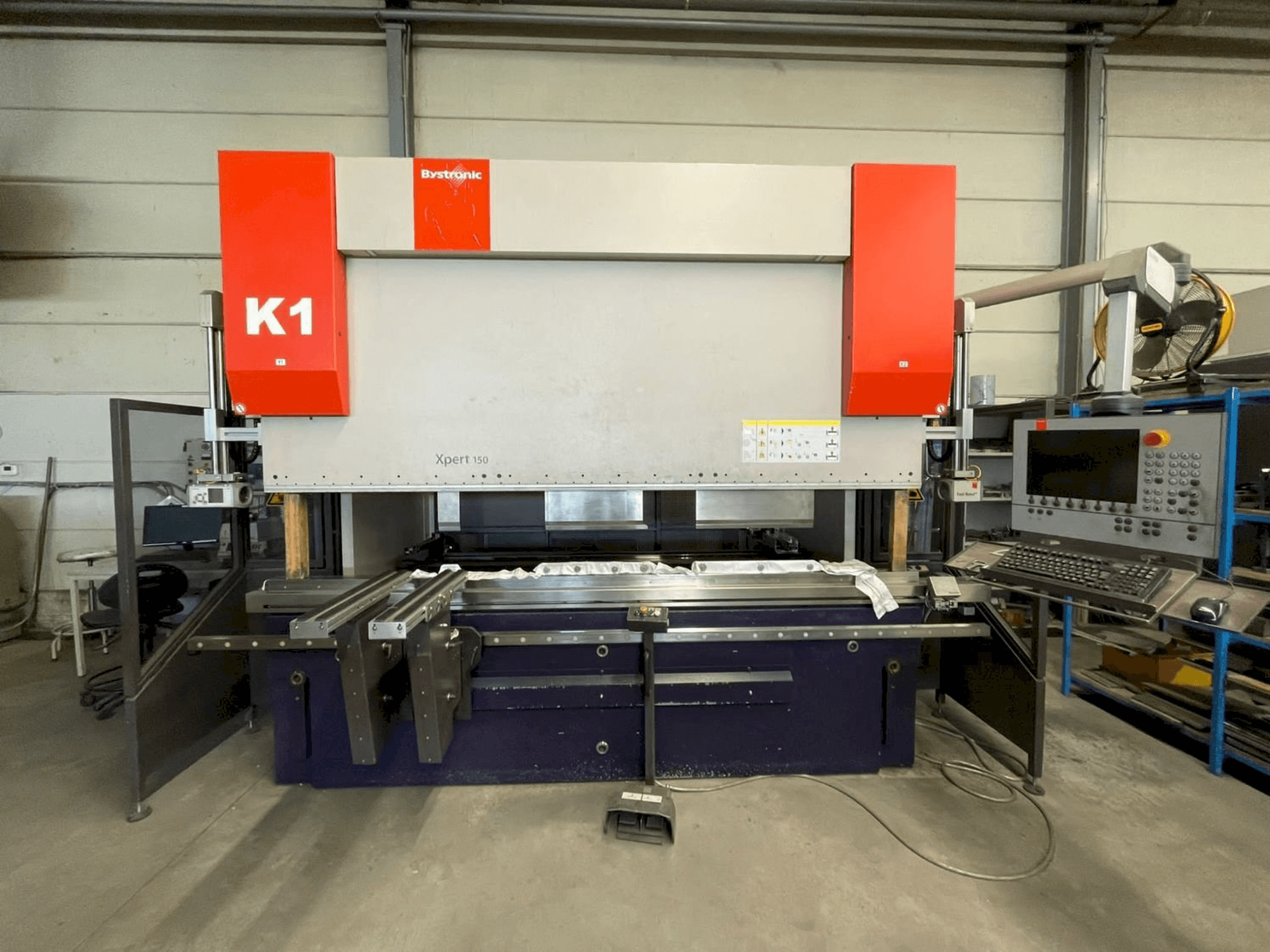 Vooraanzicht van Bystronic Xpert 150 x 3100 machine