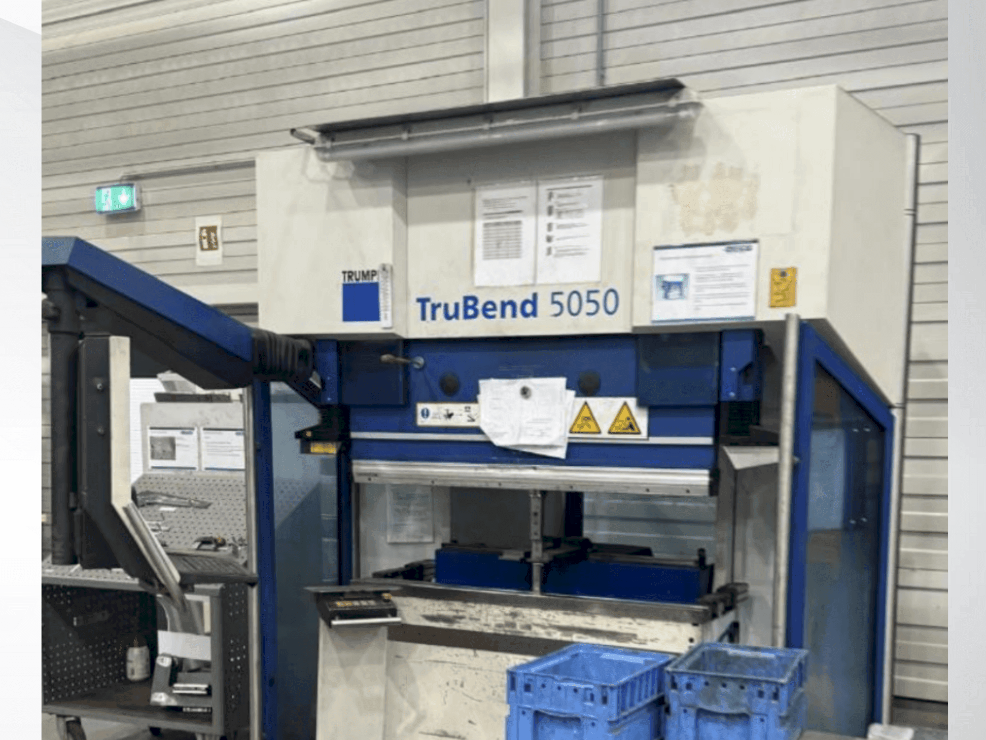 Vooraanzicht van TRUMPF TruBend V5050 machine