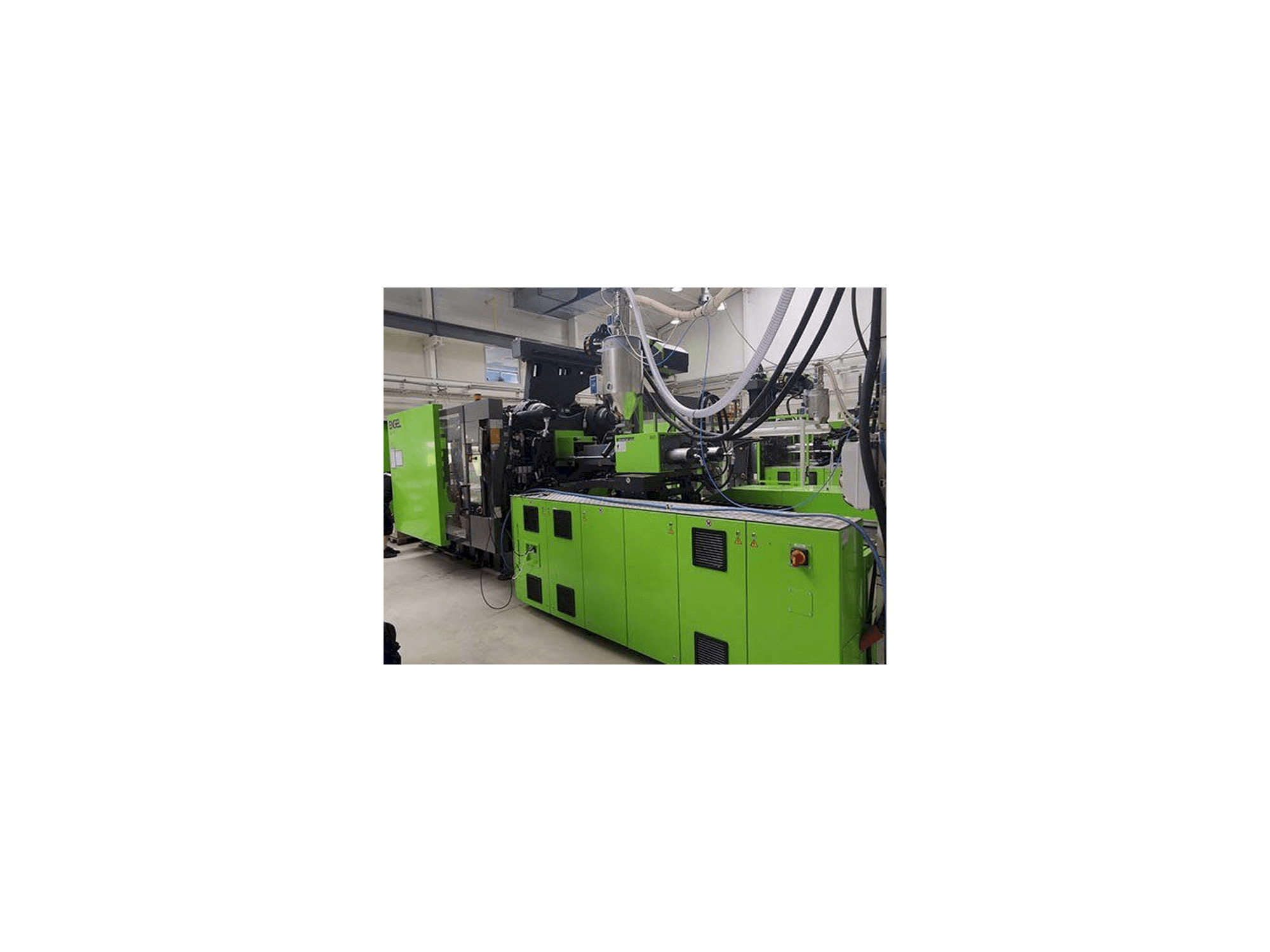 Vooraanzicht van Engel DUO 860/450 machine