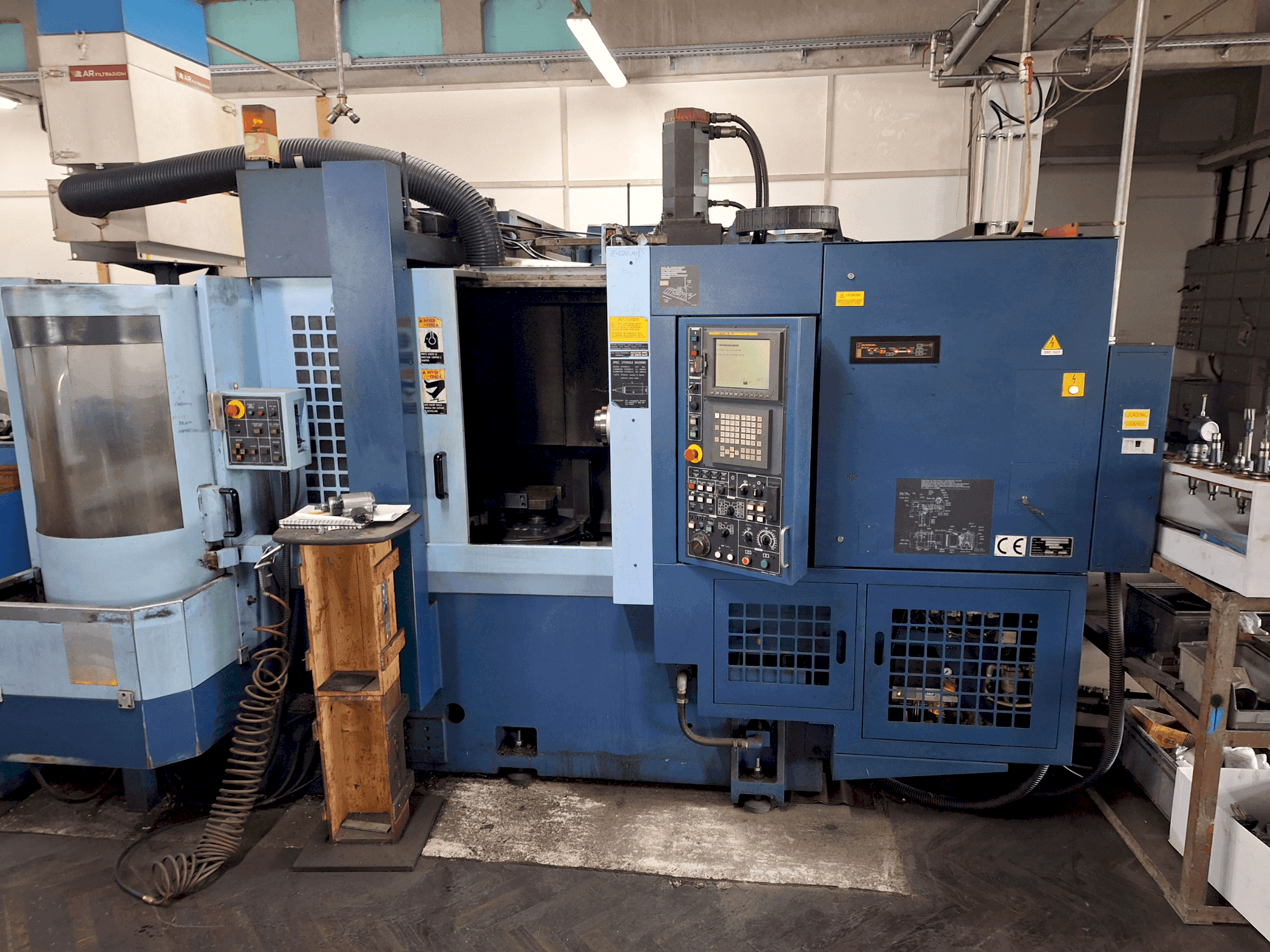 Vooraanzicht van Matsuura ES-450 H2 machine