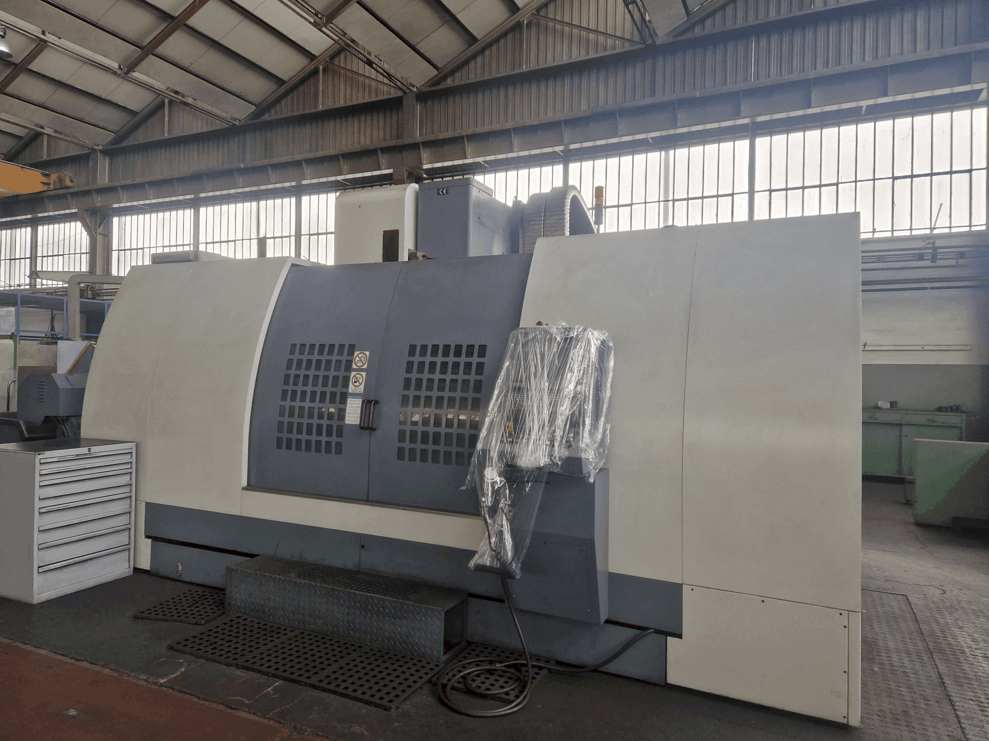 Vooraanzicht van VESTA SKV 920 SE machine