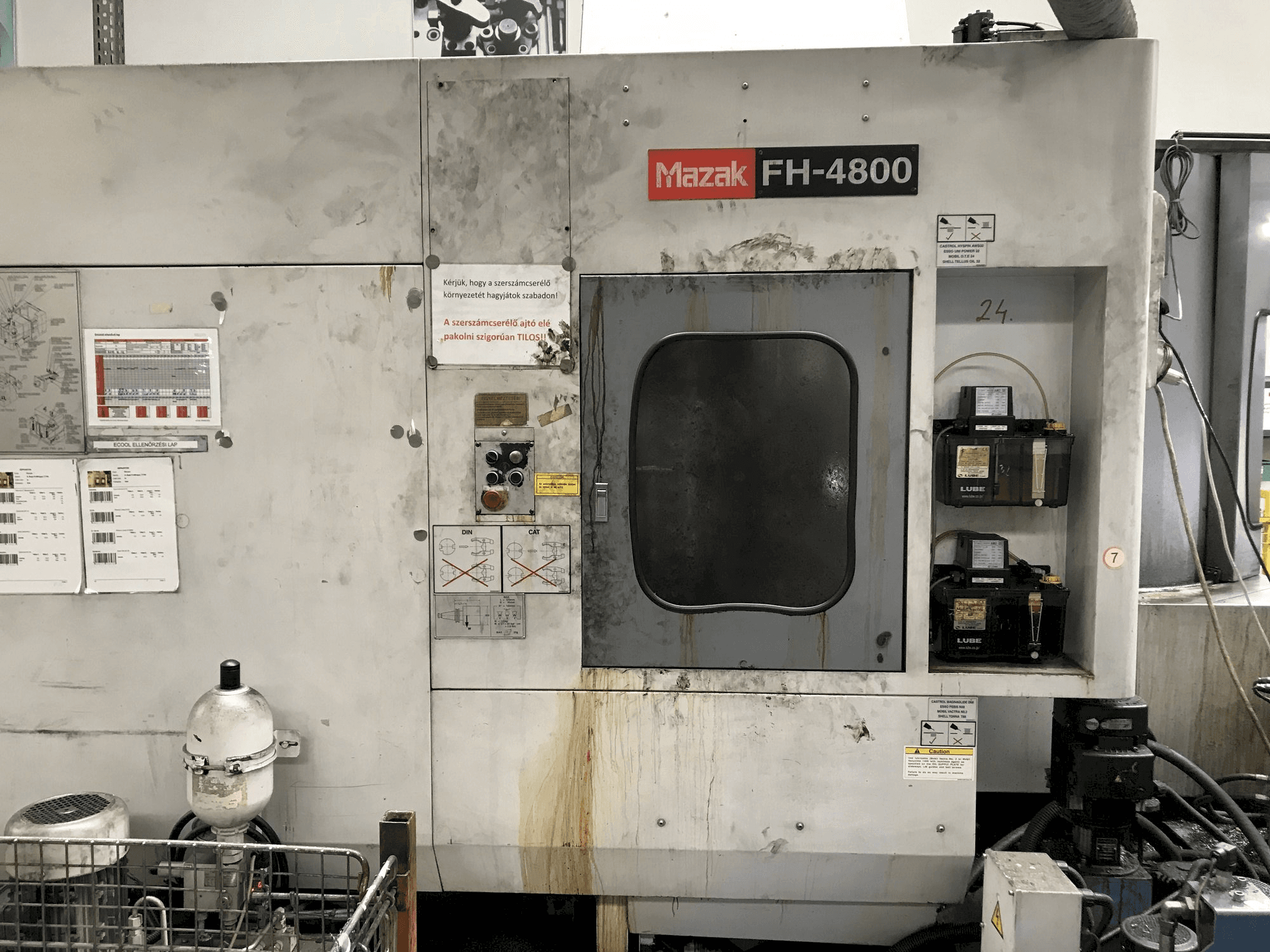 Linkerzijdeaanzicht van Mazak FH-4800 40T machine