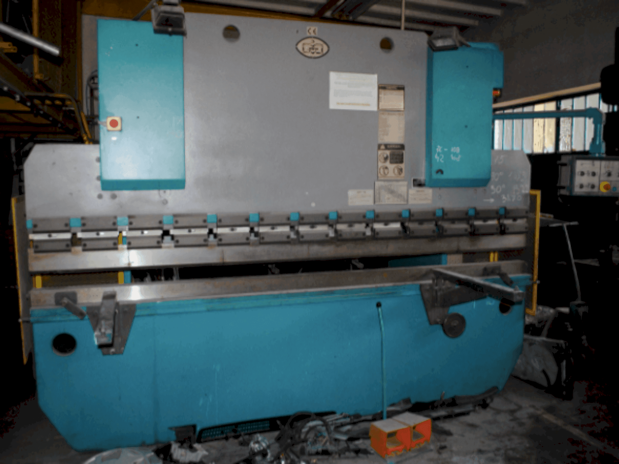 Vooraanzicht van PIT 63/30SB machine