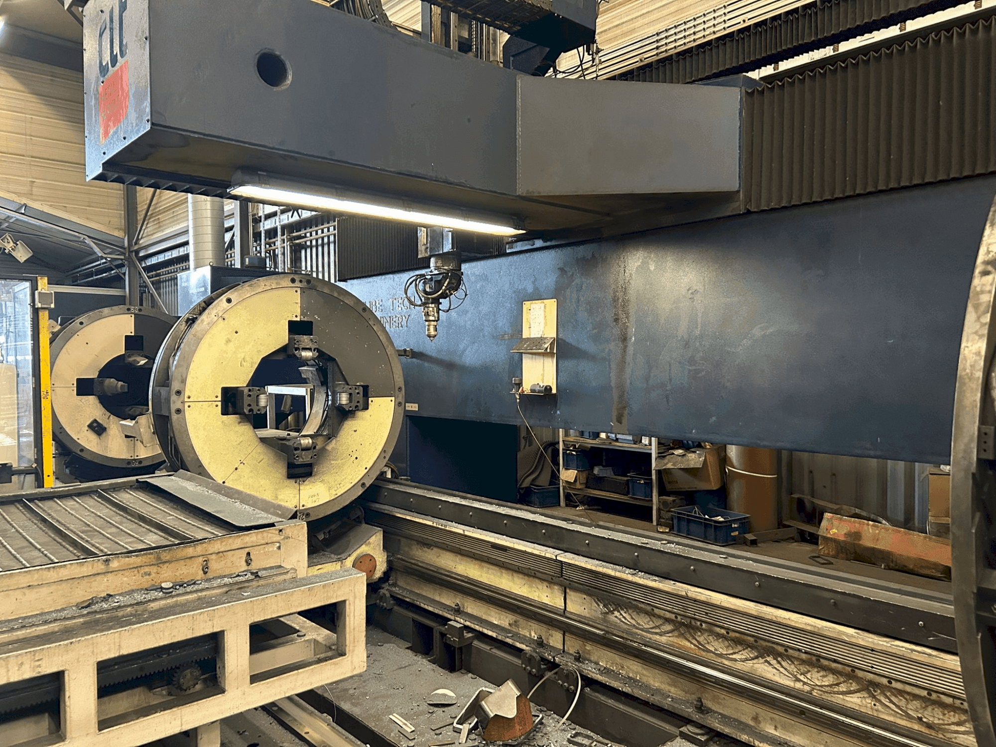 Vooraanzicht van TTM FL 600 3D machine