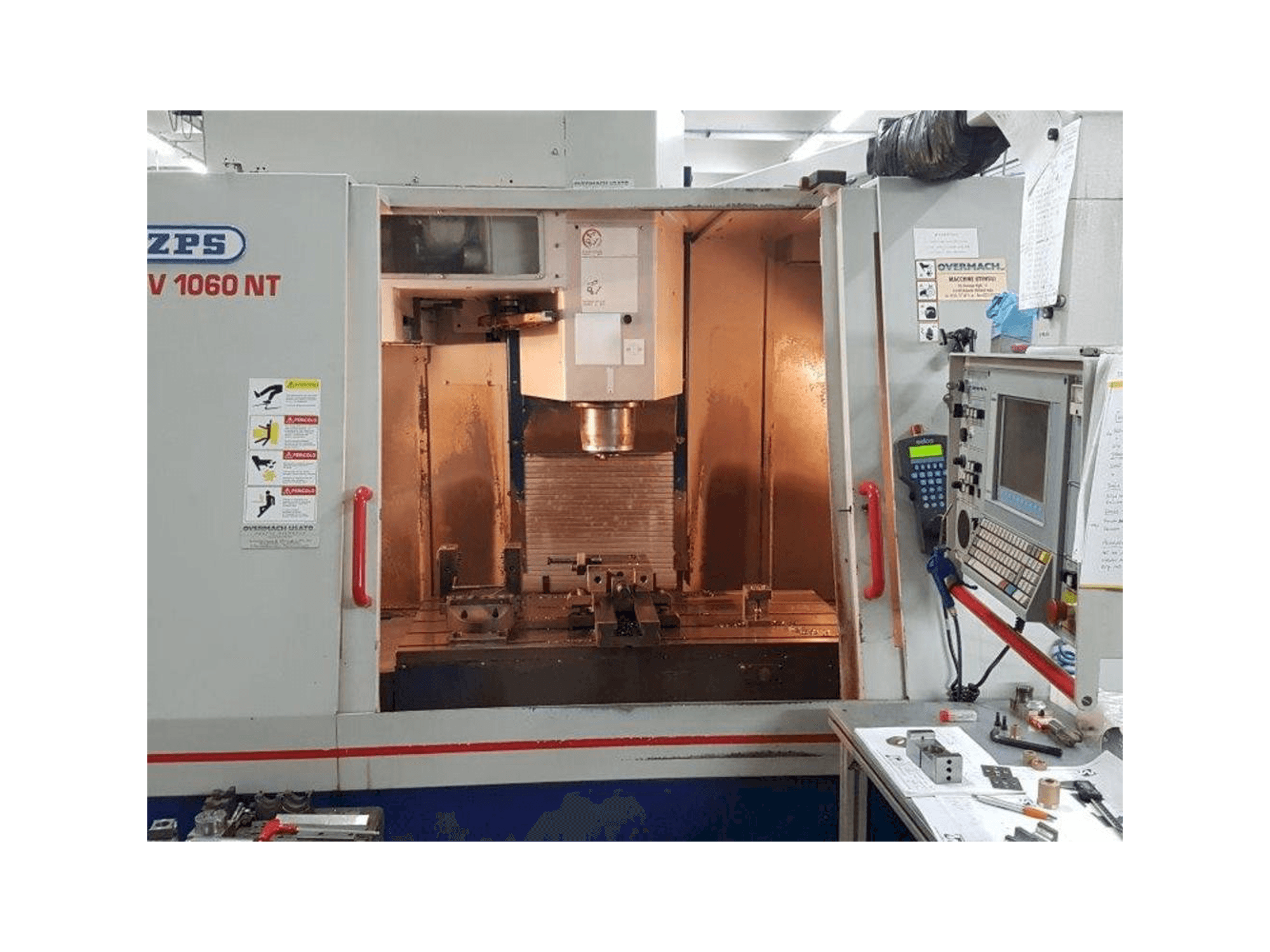 Vooraanzicht van ZPS MCFV 1060NT machine