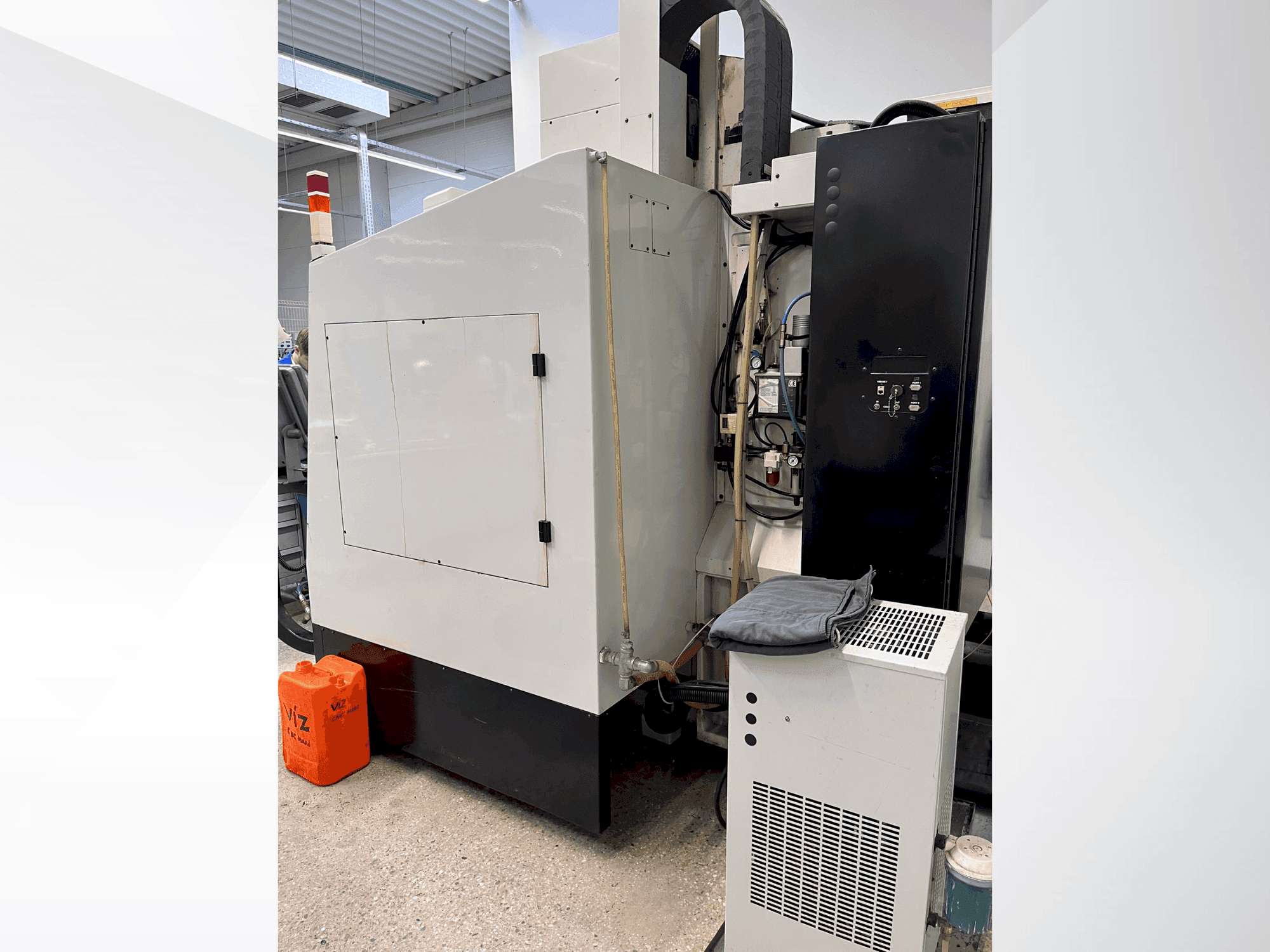 Achteruitzicht van Hurco VMX24S machine