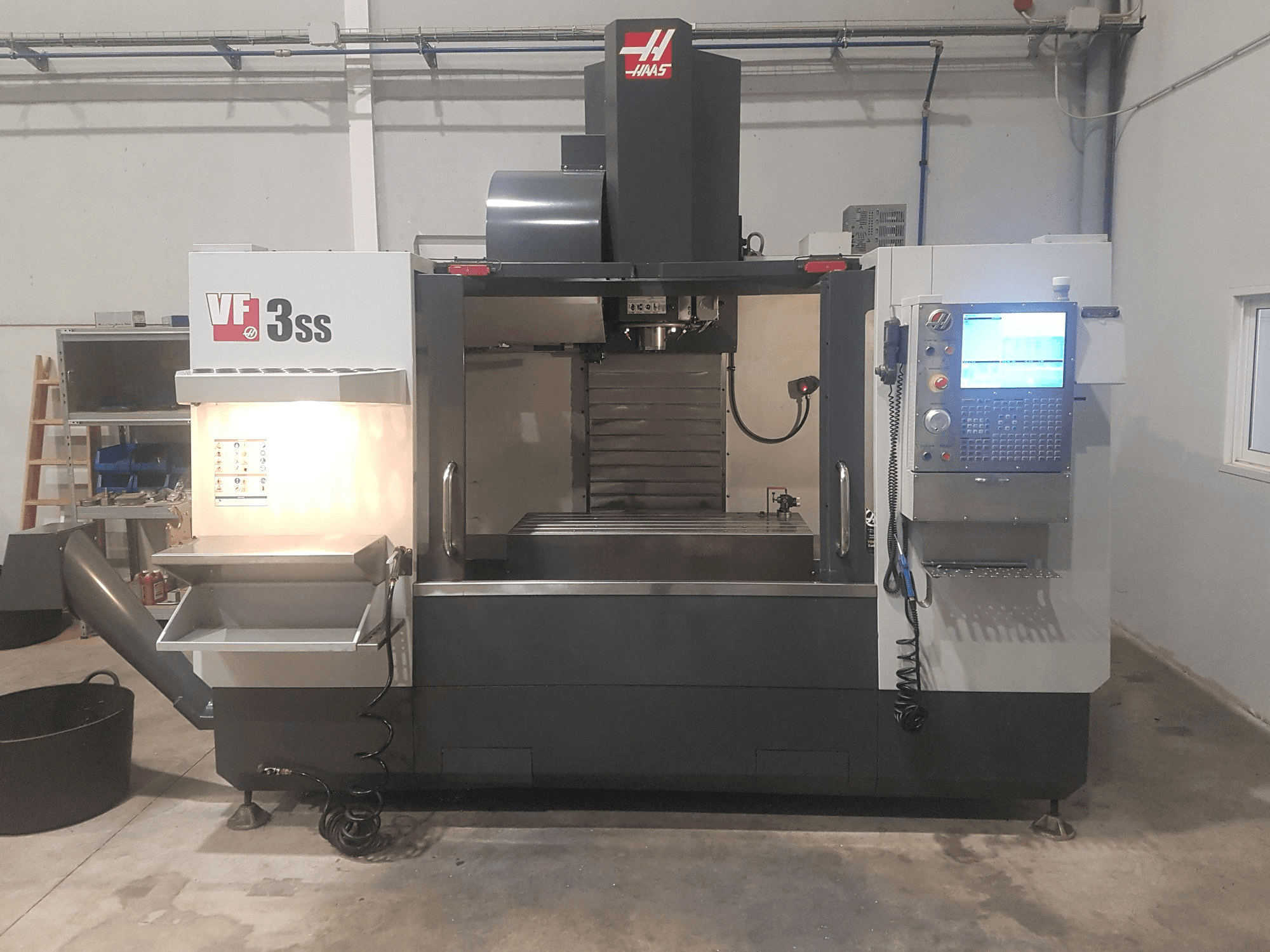 Vooraanzicht van HAAS VF- 3SS machine