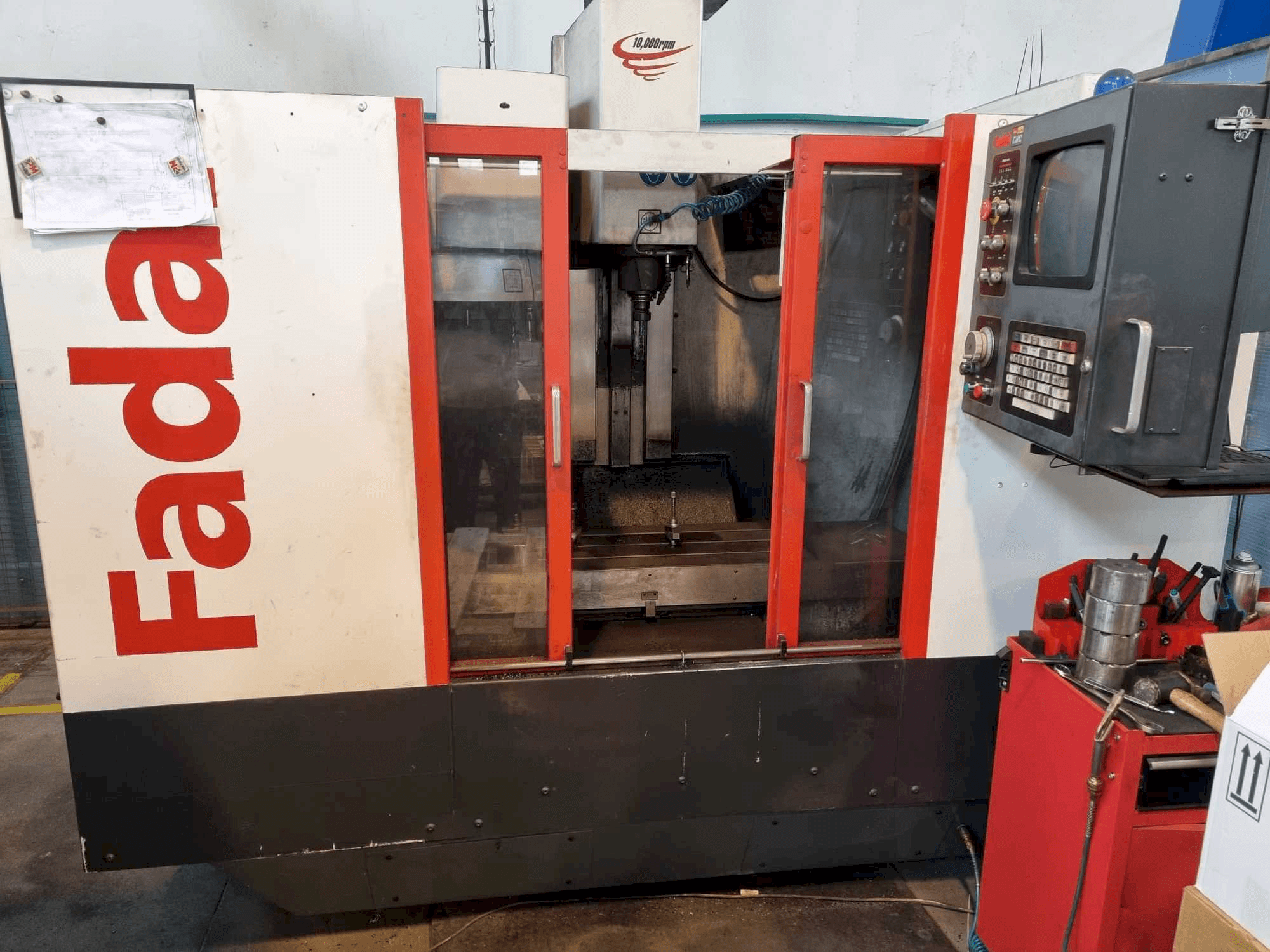 Vooraanzicht van FADAL VMC 3016 machine