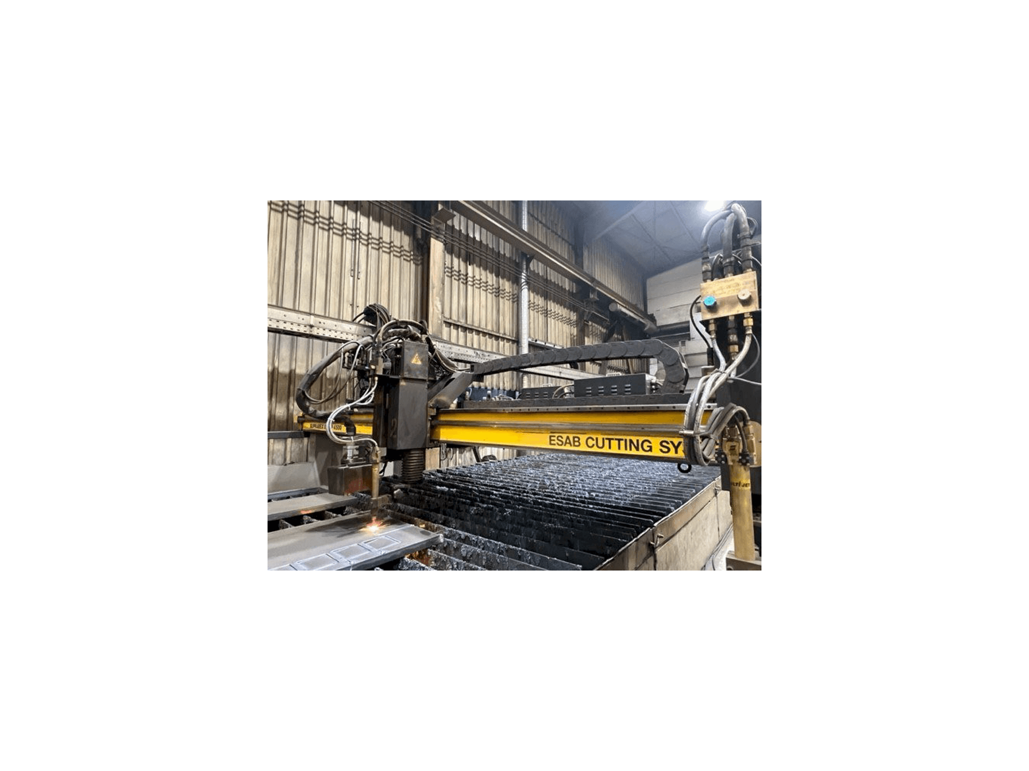 Vooraanzicht van ESAB SXE-P14500 SUPRAREX machine