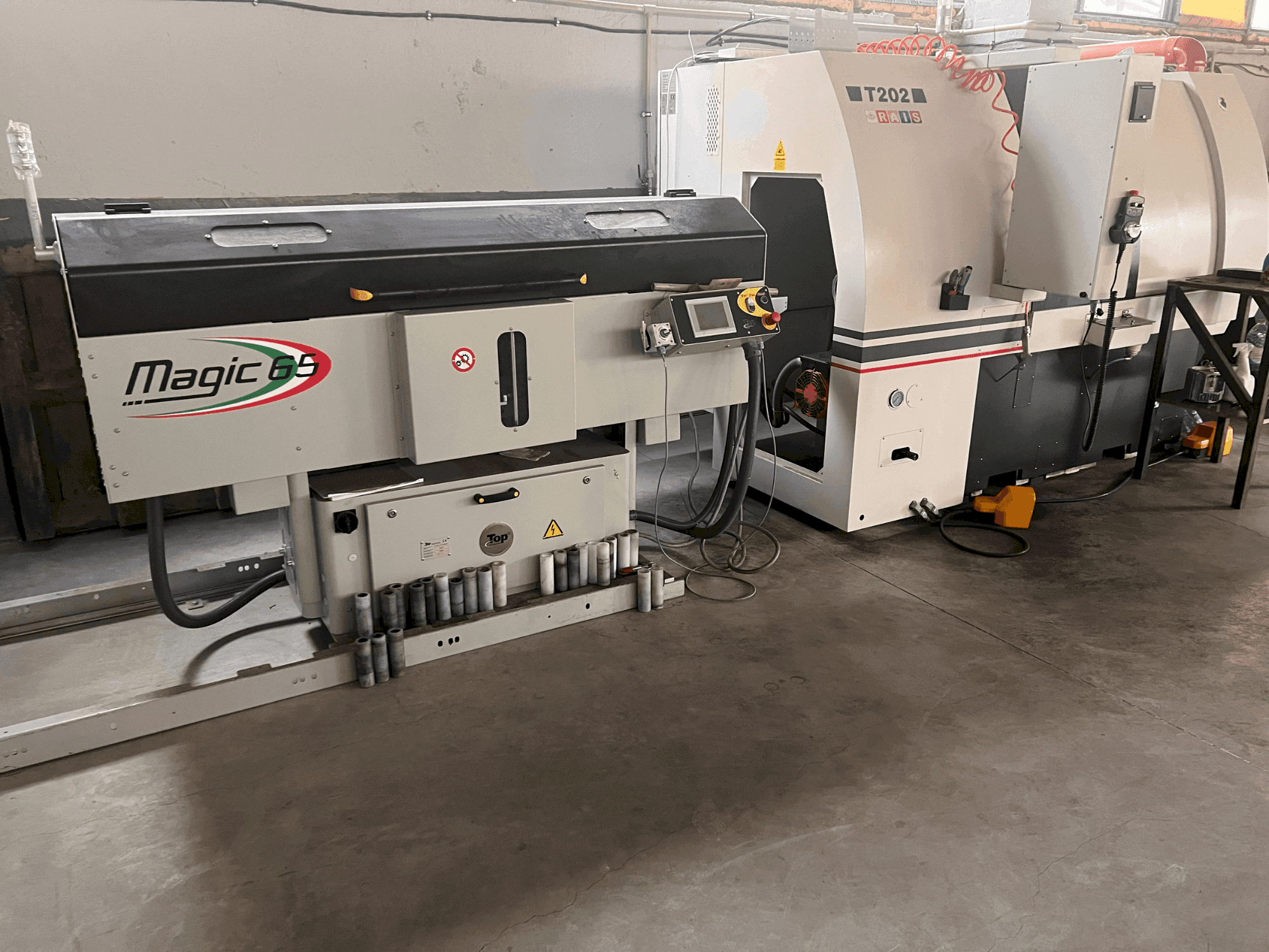 Vooraanzicht van RAIS T202 machine