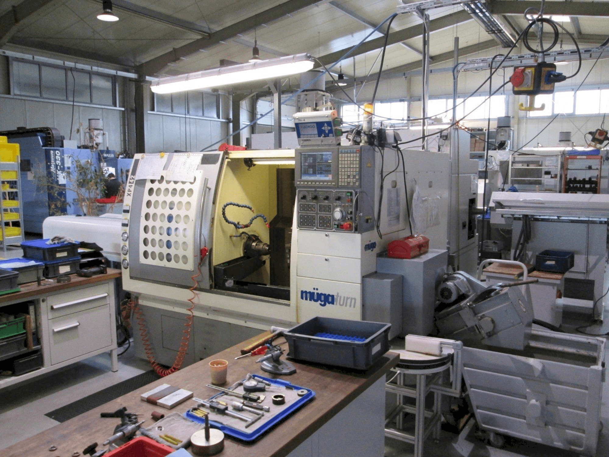 Vooraanzicht van Muga XP4 – 42SM machine