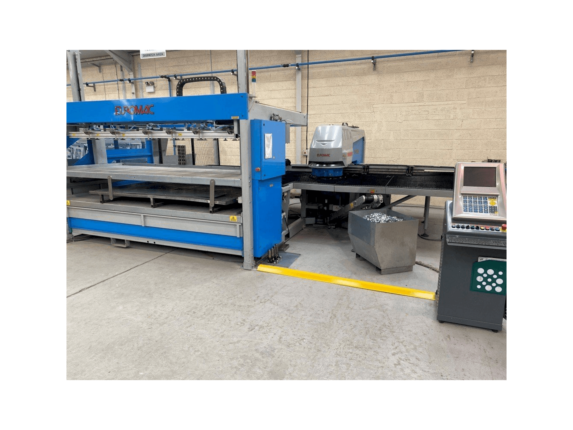 Vooraanzicht van Euromac MTX Flex 12 Hybrid machine