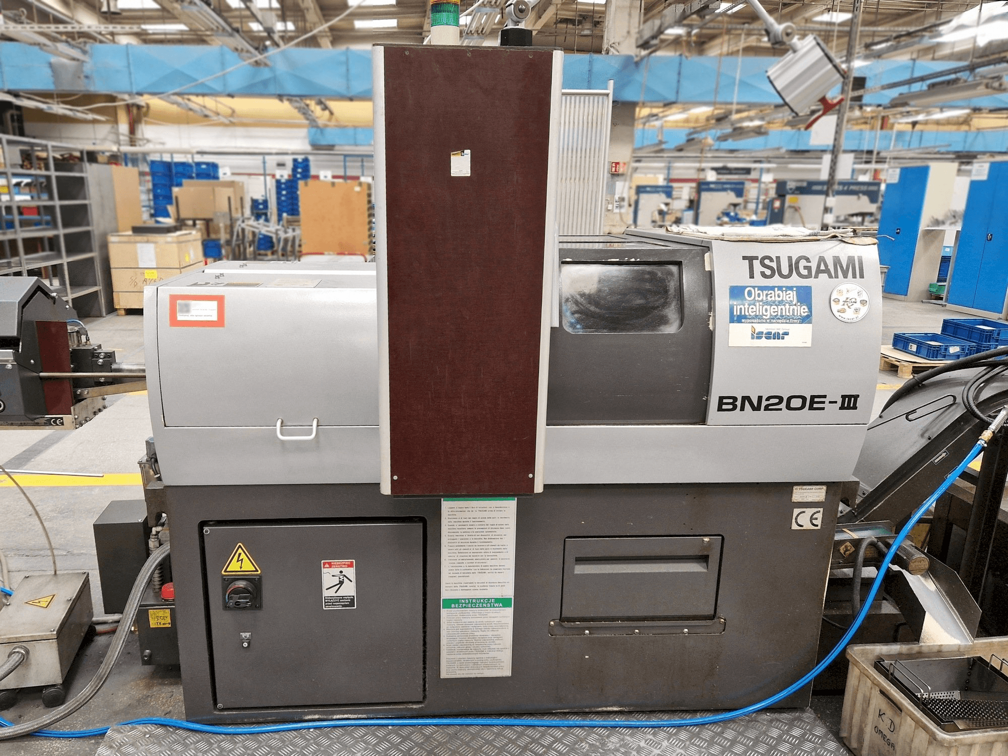 Vooraanzicht van TSUGAMI BN20E-III machine