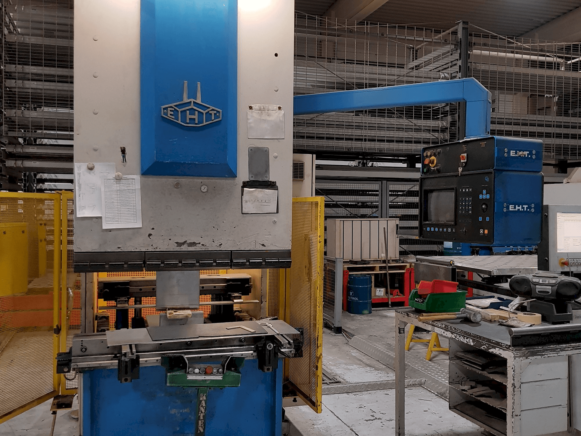 Vooraanzicht van EHT EHP 5.5-12 machine