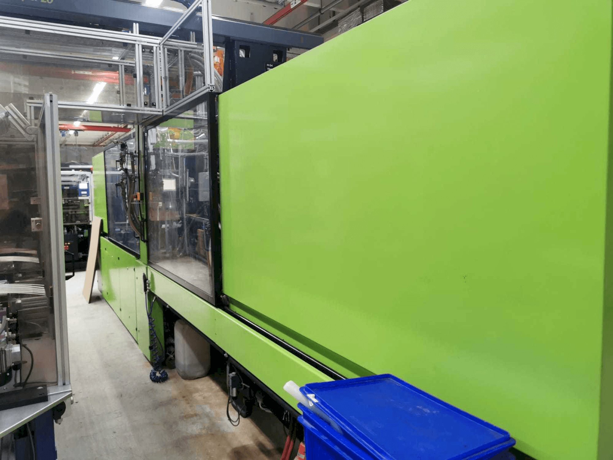 Rechts zijaanzicht van Engel ES 1800/400 HL machine