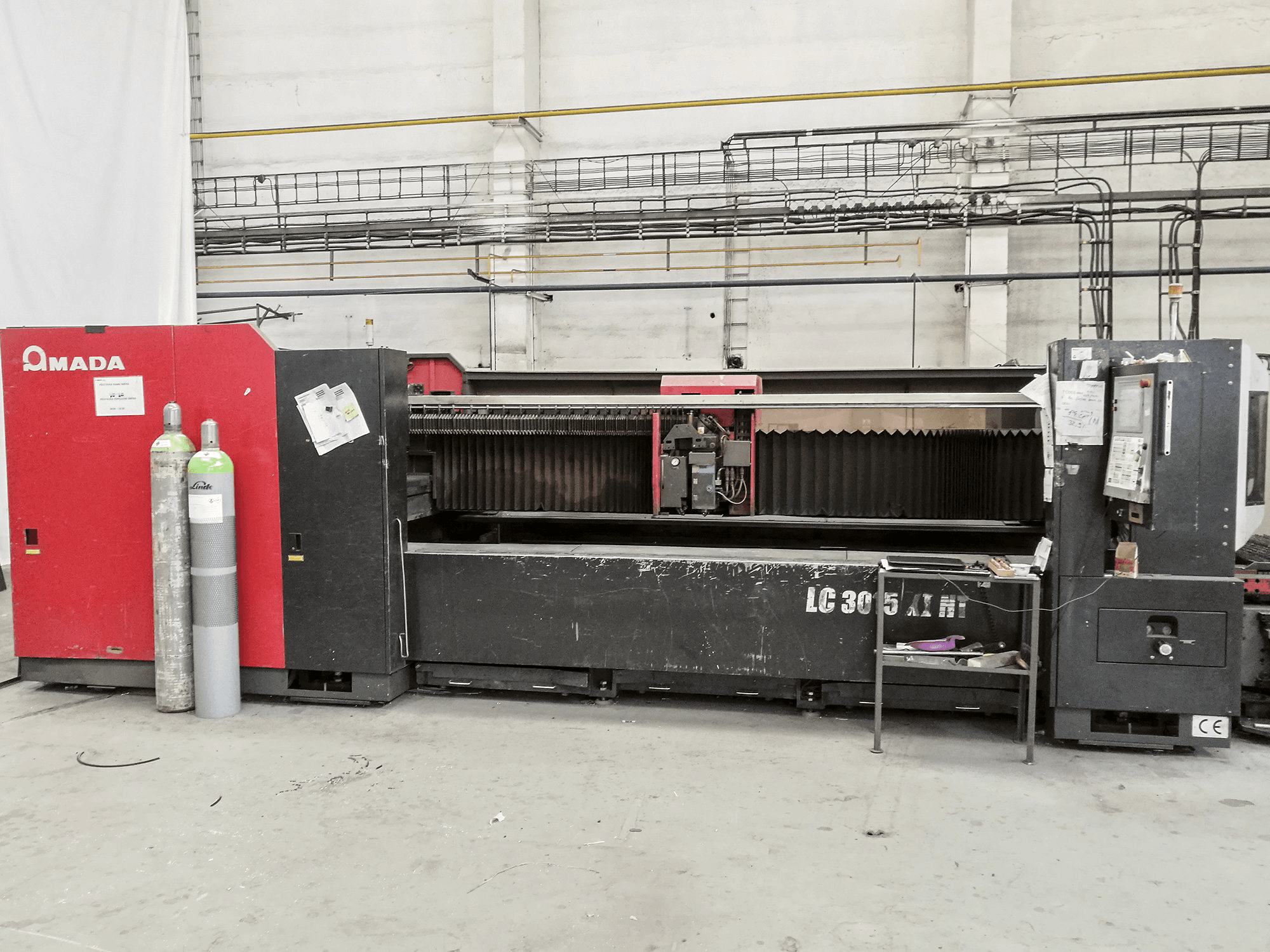 Vooraanzicht van AMADA LC 3015 X1 NT machine