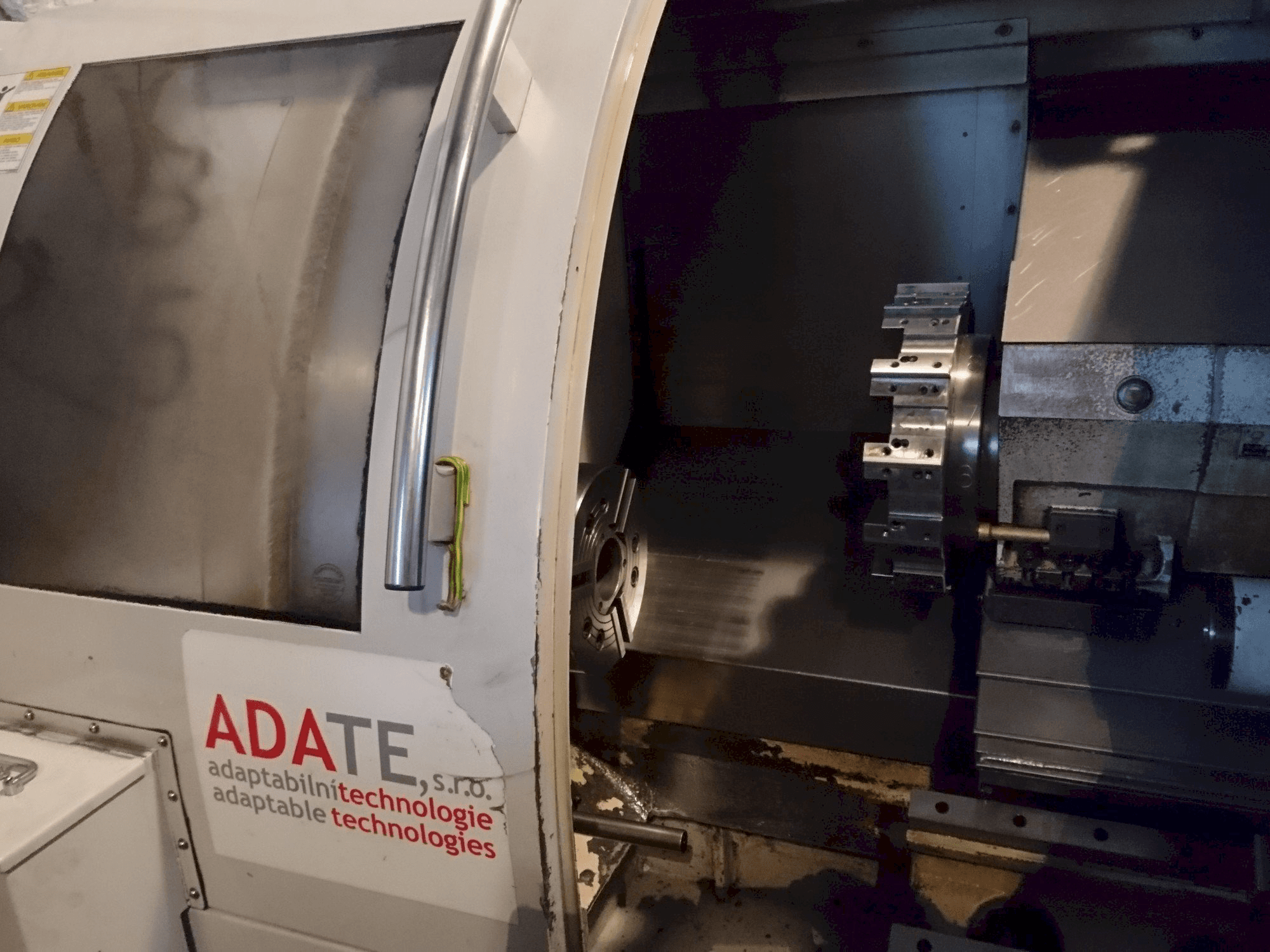 Vooraanzicht van MICROCUT LT-65 machine