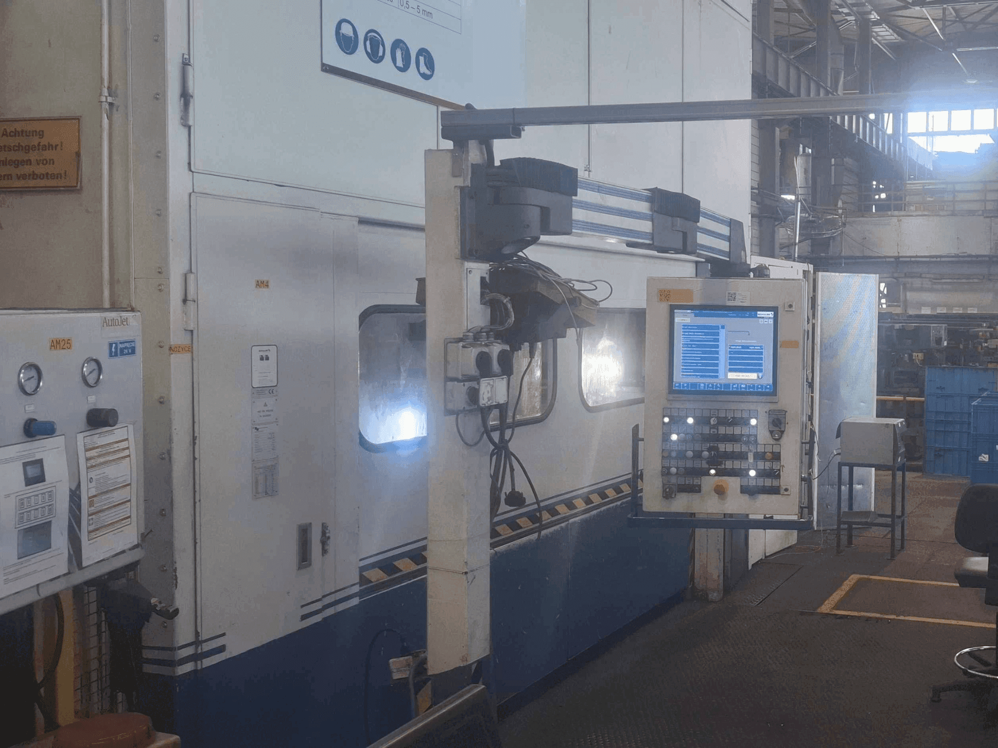 Vooraanzicht van Müller HUQ 630.30 machine