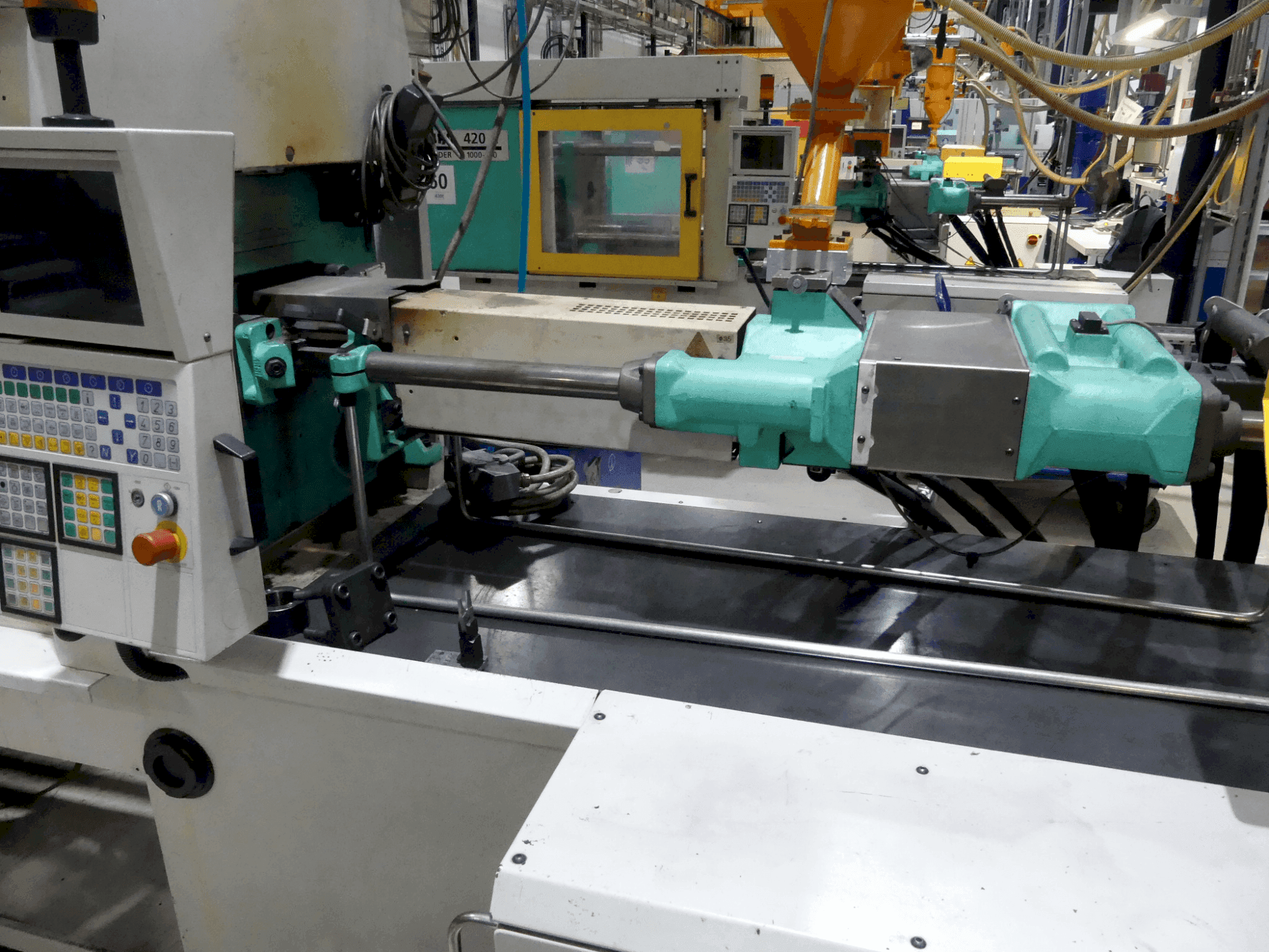 Vooraanzicht van Arburg 420 C 1000-250 machine
