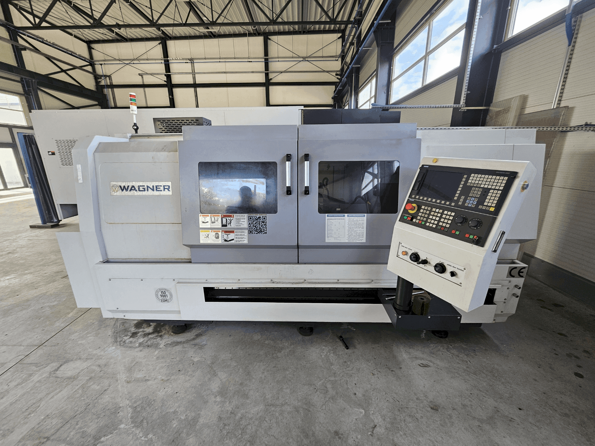 Vooraanzicht van WAGNER WDE 500 PLUS machine