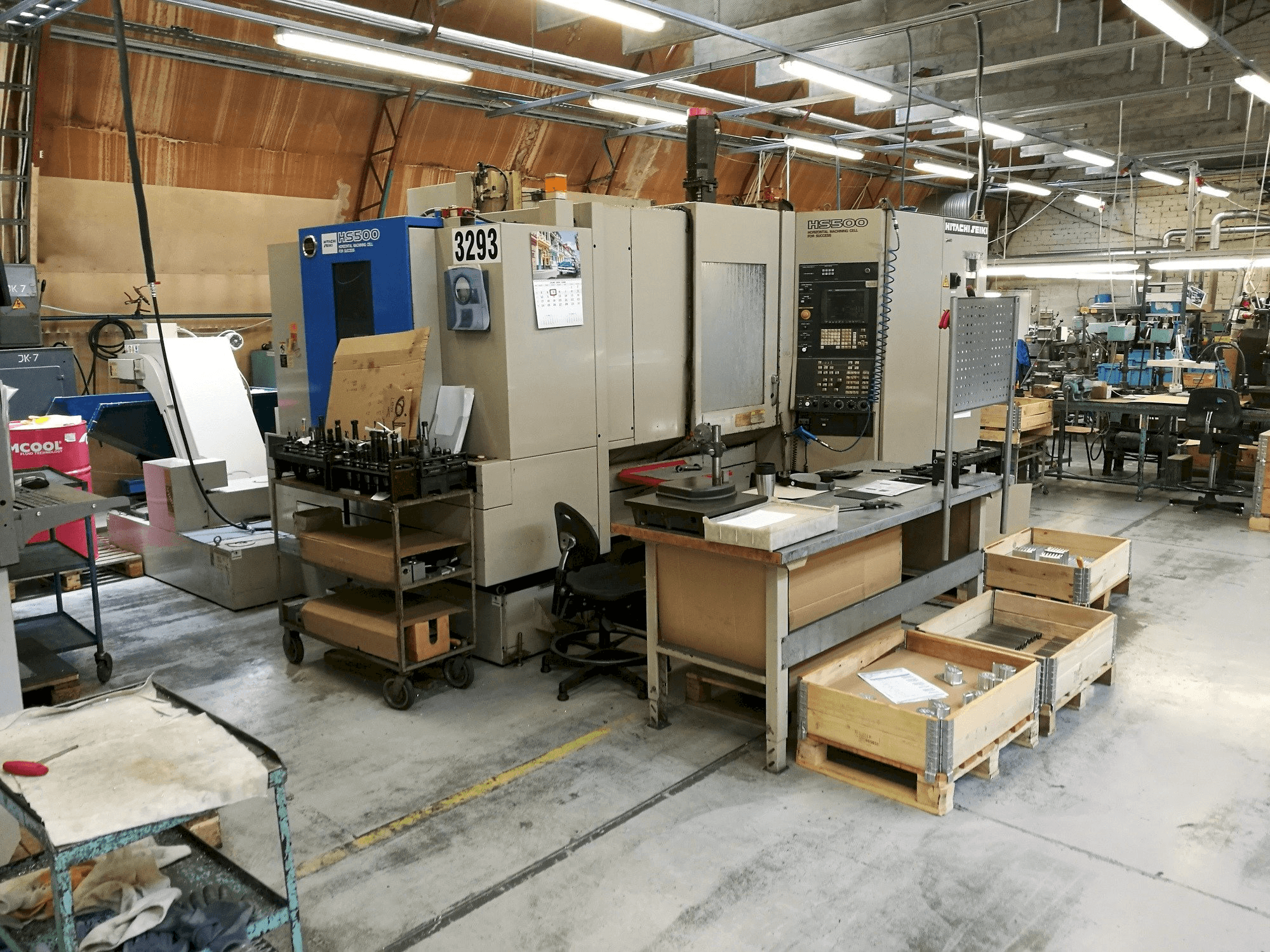 Vooraanzicht van HITACHI SEIKI HS 500 machine