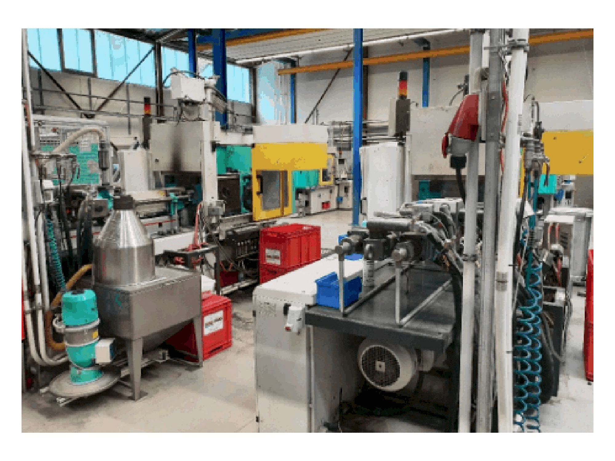 Zijaanzicht van Arburg 320 C 600-250 machine