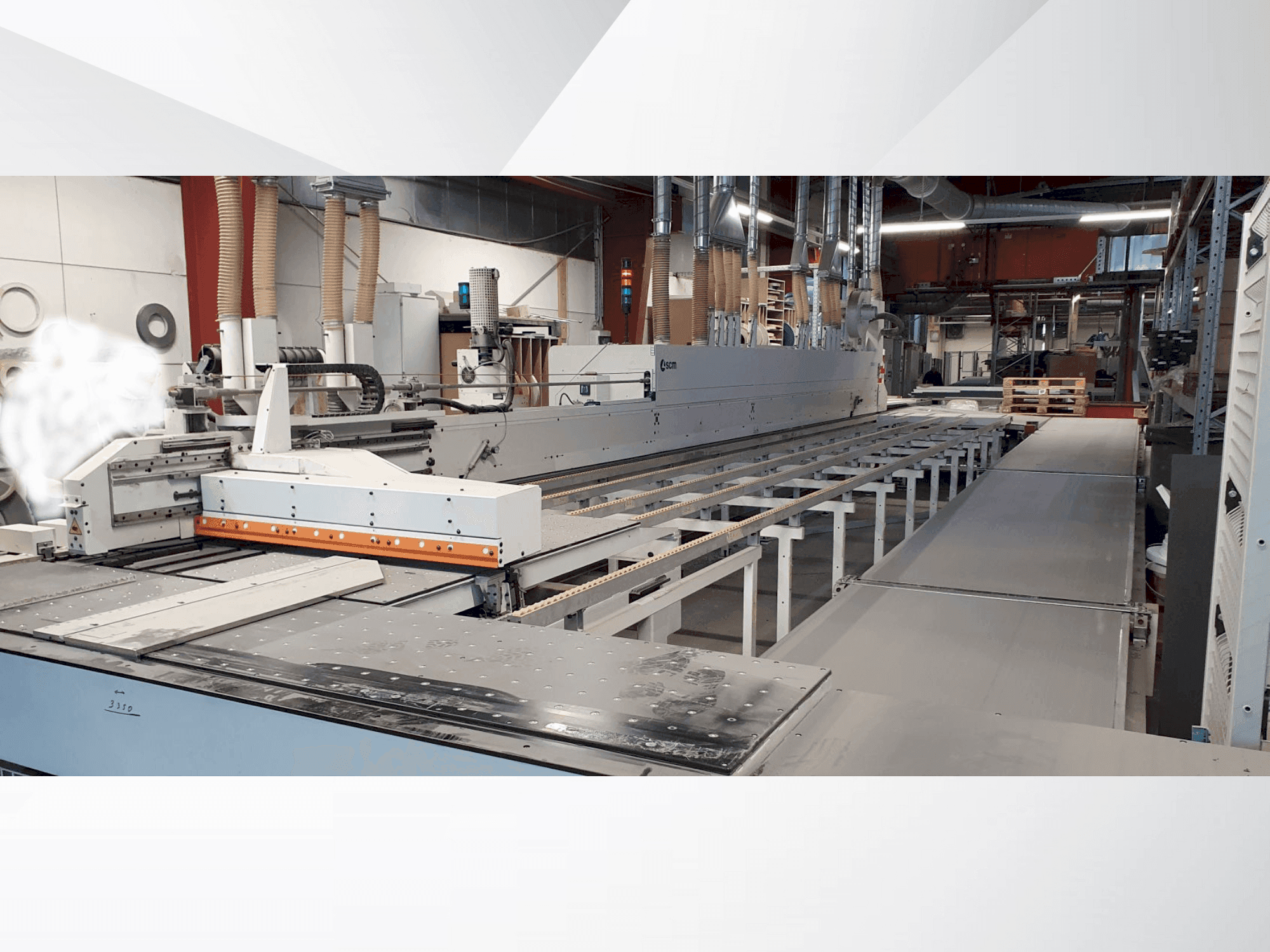 Vooraanzicht van SCM STEFANI EBM System S 01 machine