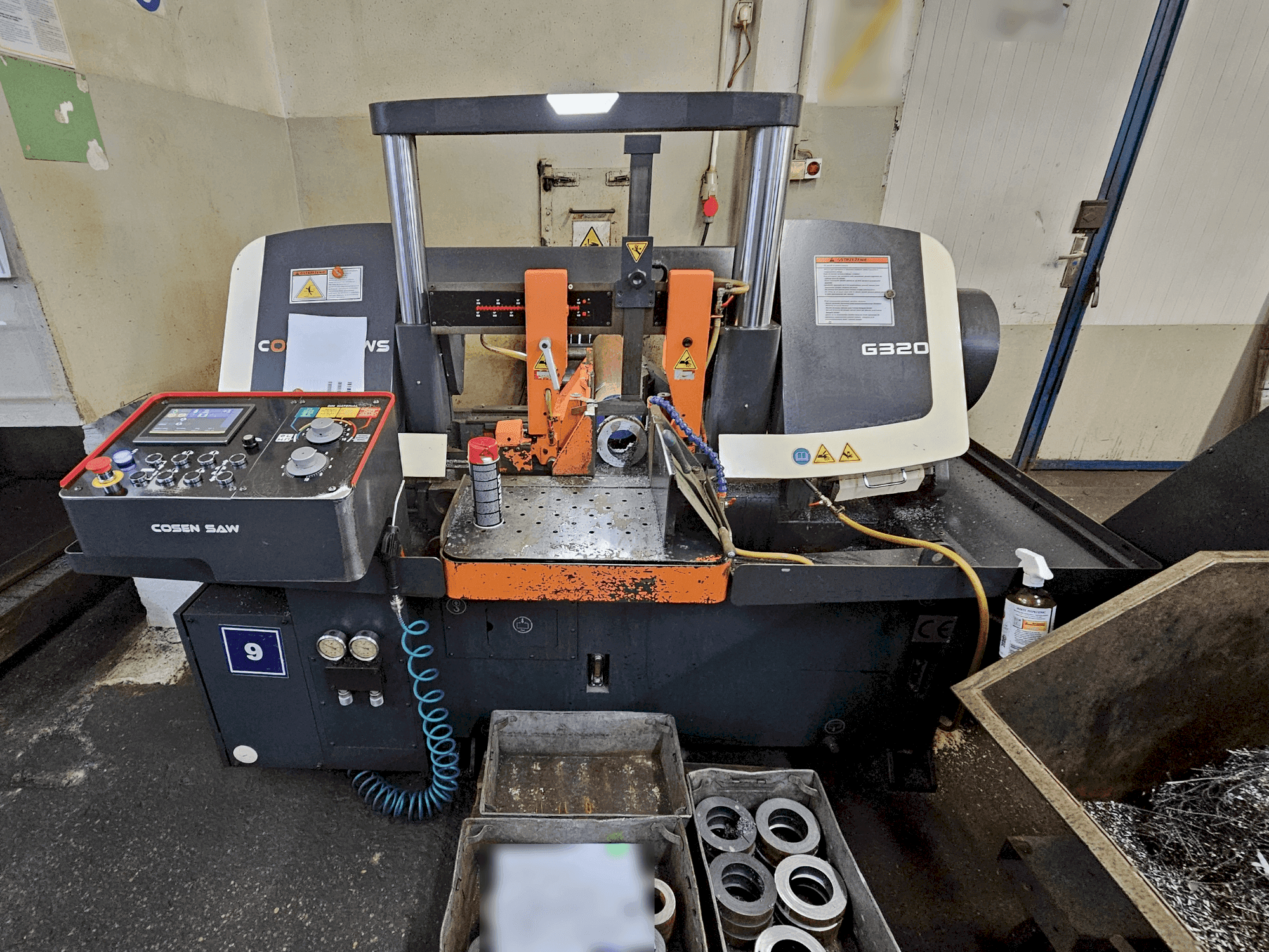 Vooraanzicht van Cosen G320 machine