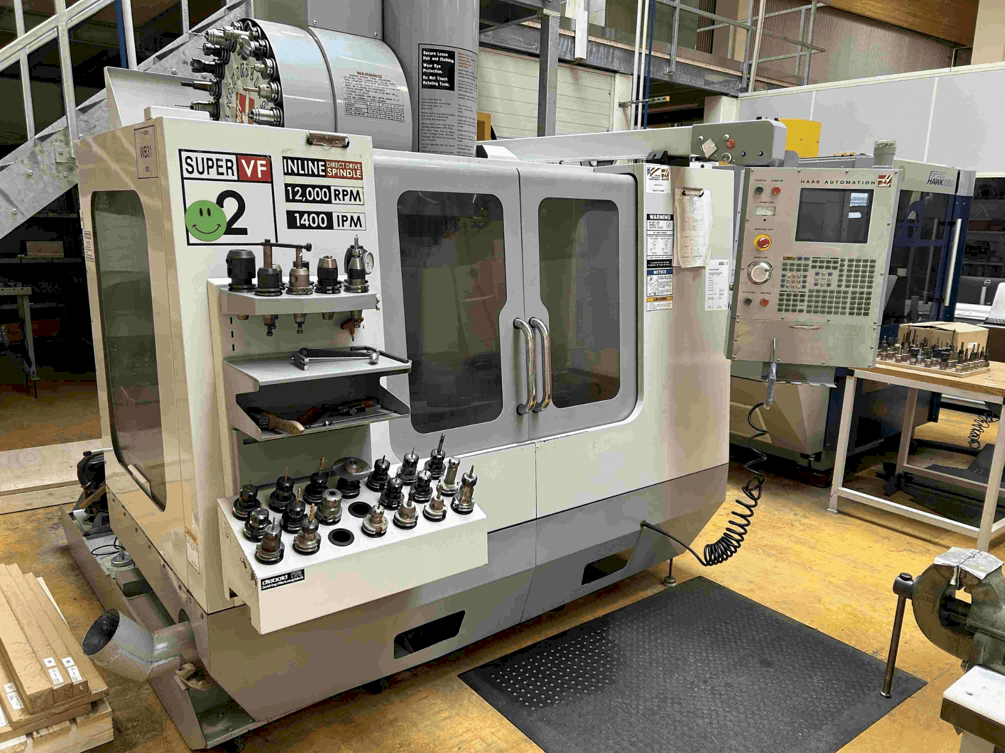 Vooraanzicht van HAAS VF-2SSHE machine