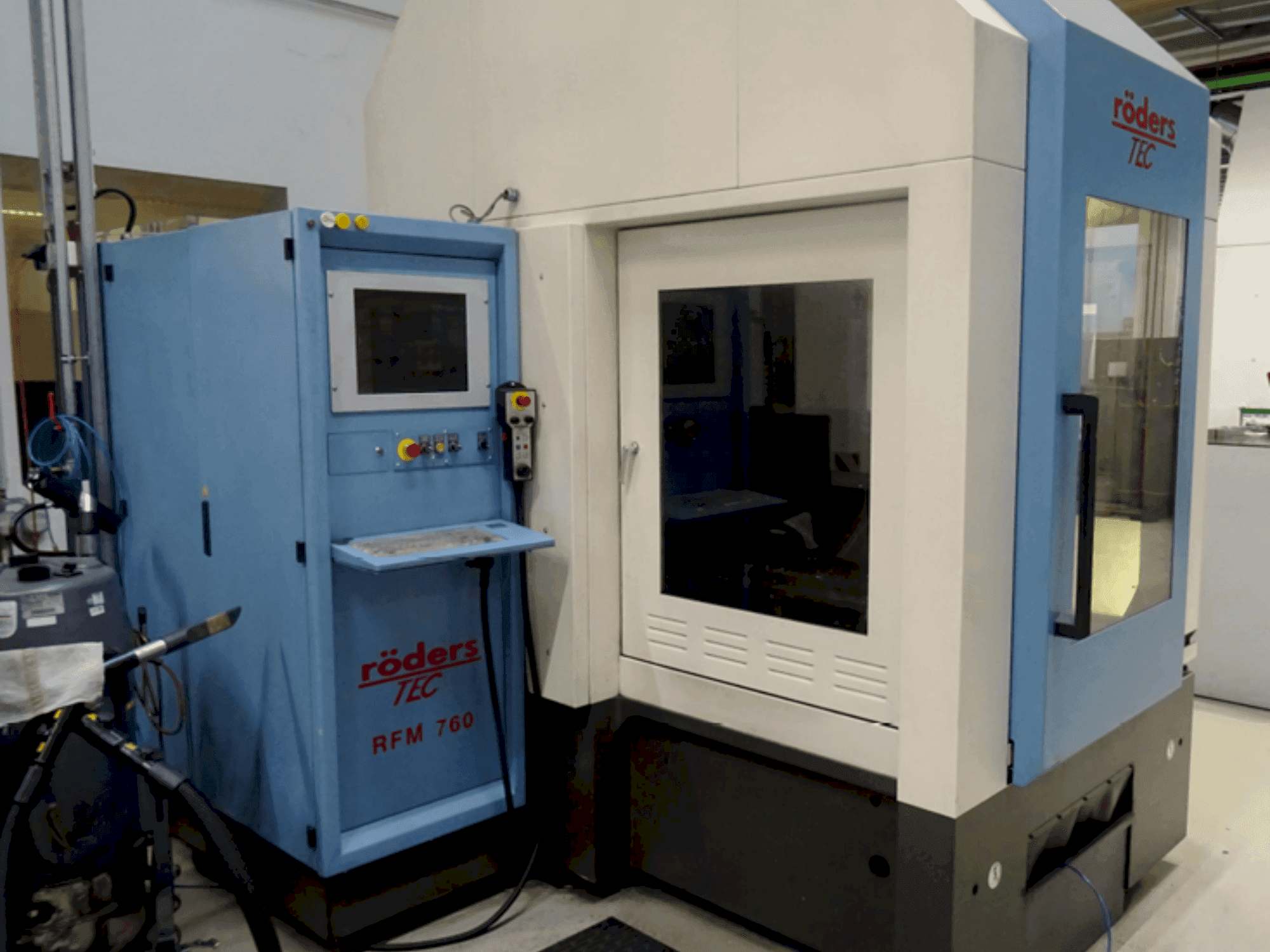 Vooraanzicht van Roders RFM 760 machine