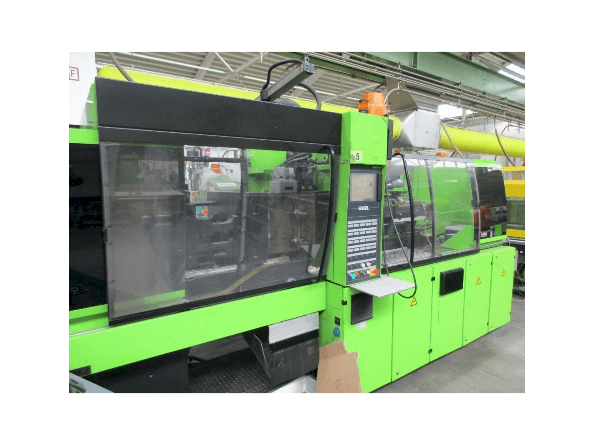 Vooraanzicht van ENGEL Victory 500-110 Tech machine