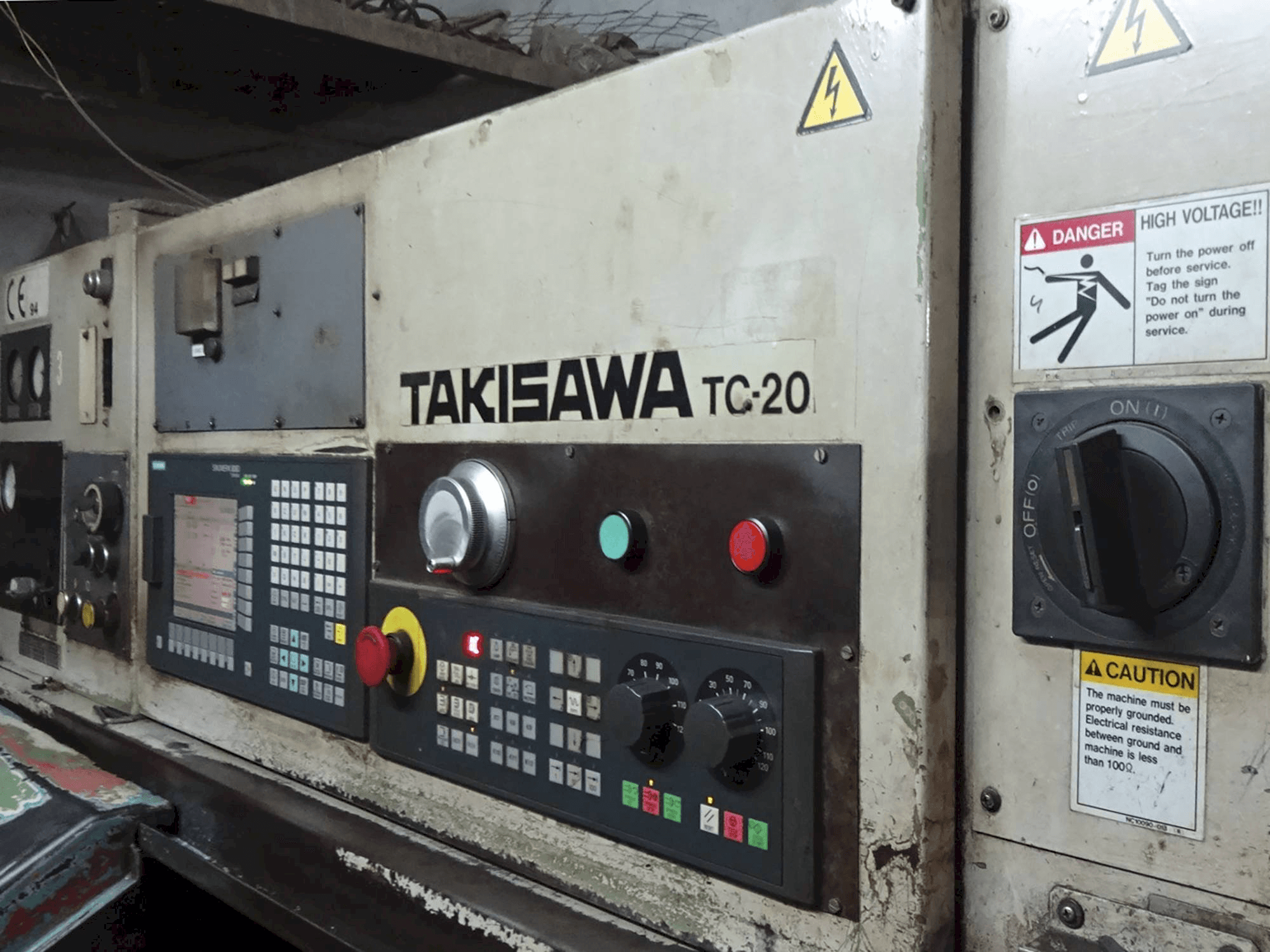 Vooraanzicht van Takisawa TC-20 machine