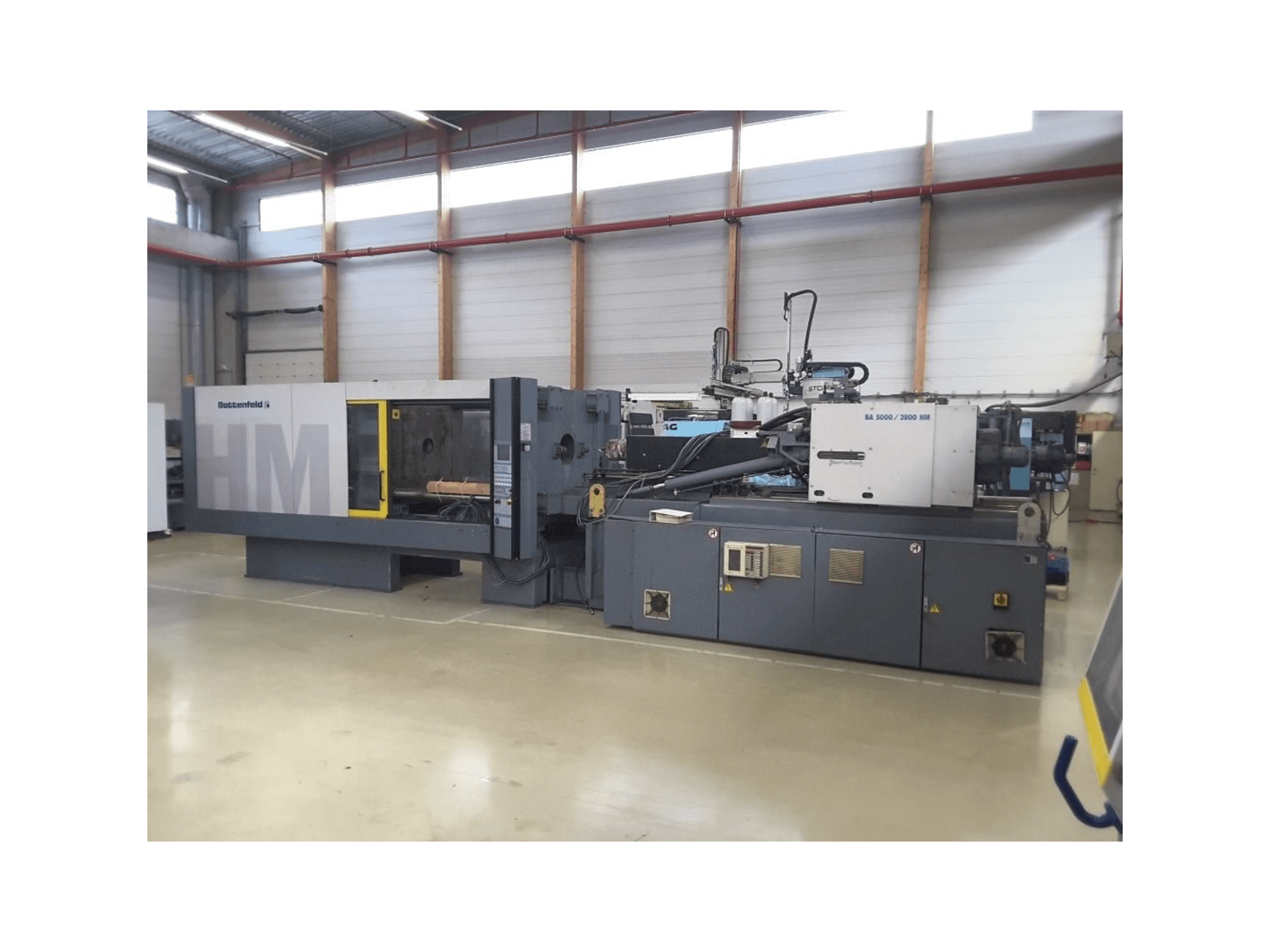 Vooraanzicht van Battenfeld BA 5000 - 2800 HM machine