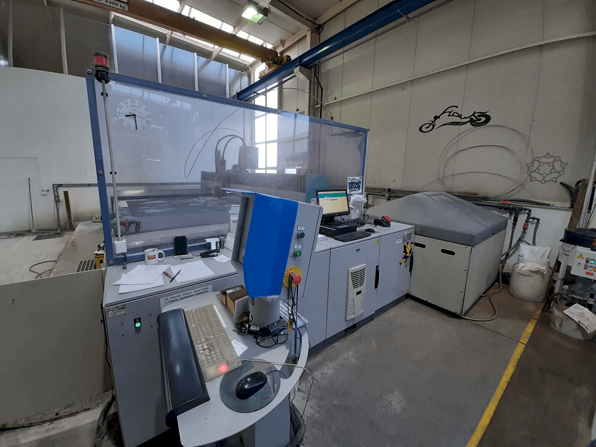 Vooraanzicht van Flow WMC2-4030 machine