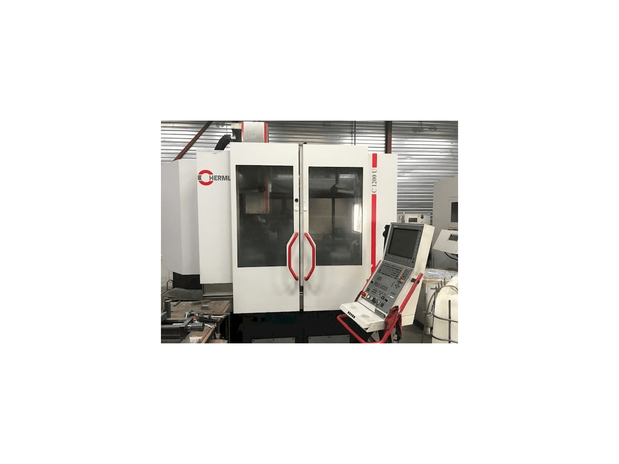 Vooraanzicht van HERMLE C 1200 U machine