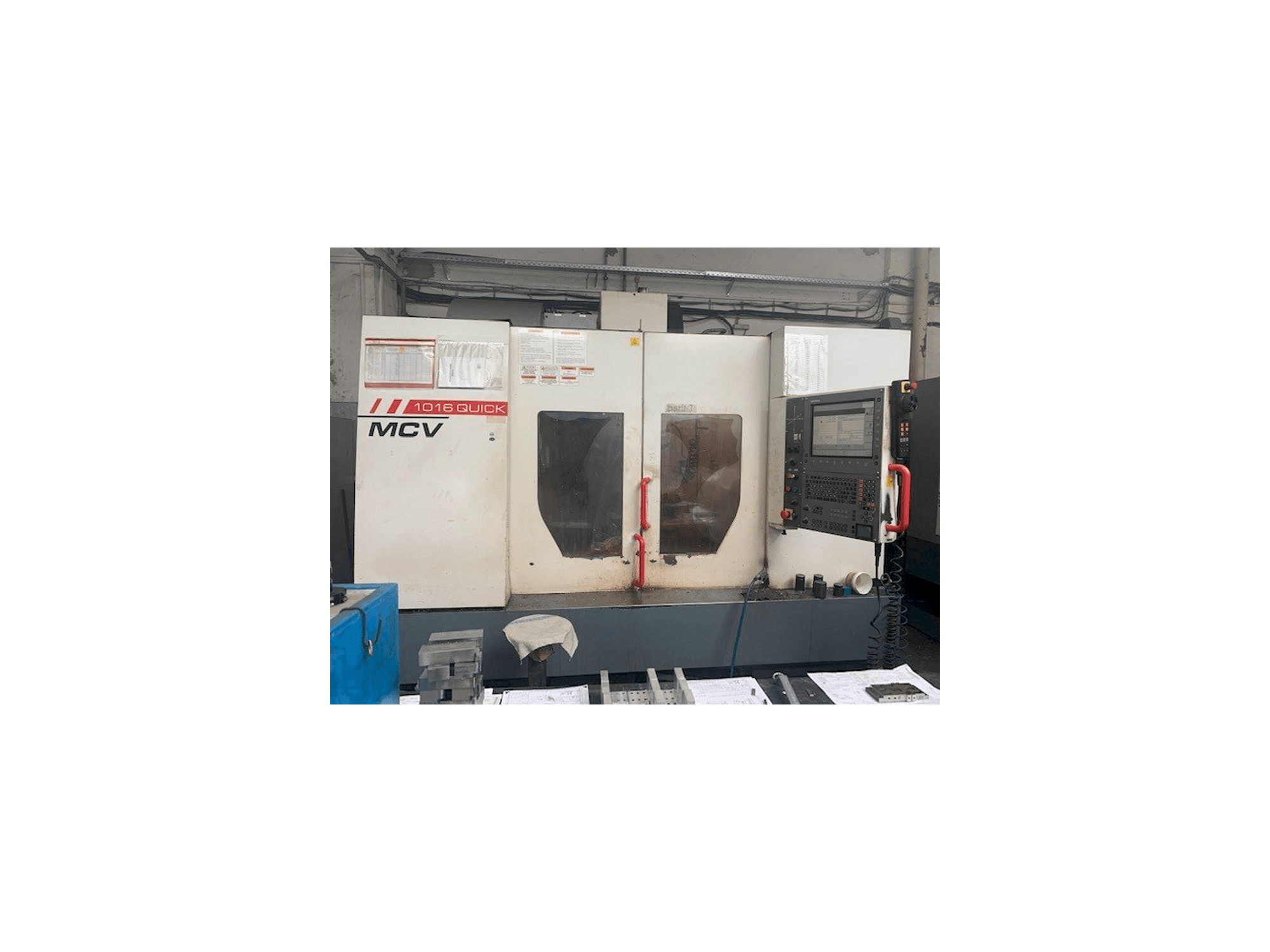 Vooraanzicht van KOVOSVIT MAS MCV 1016 Quick machine