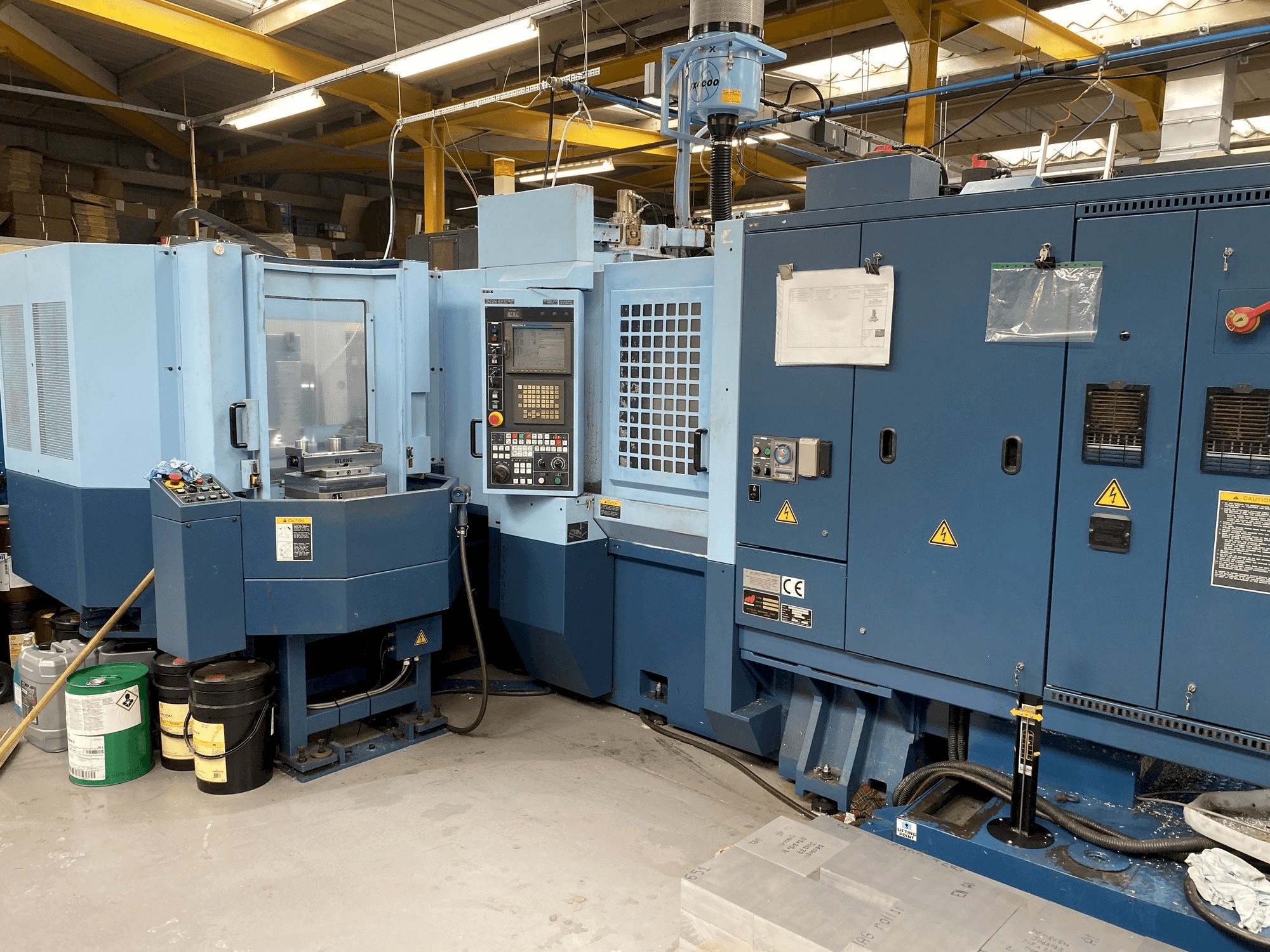 Vooraanzicht van Matsuura H-Plus 300 machine