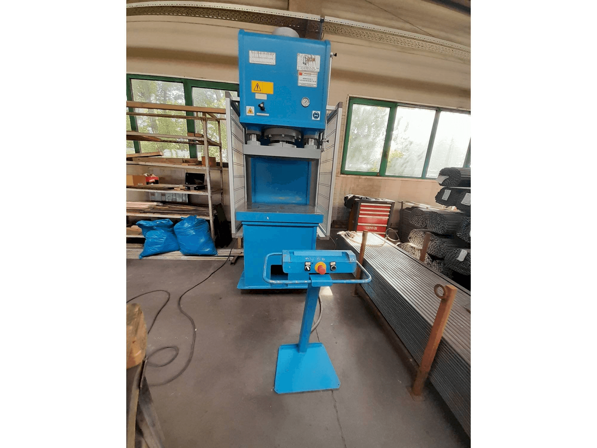 Vooraanzicht van SICMI PCL 100 A machine