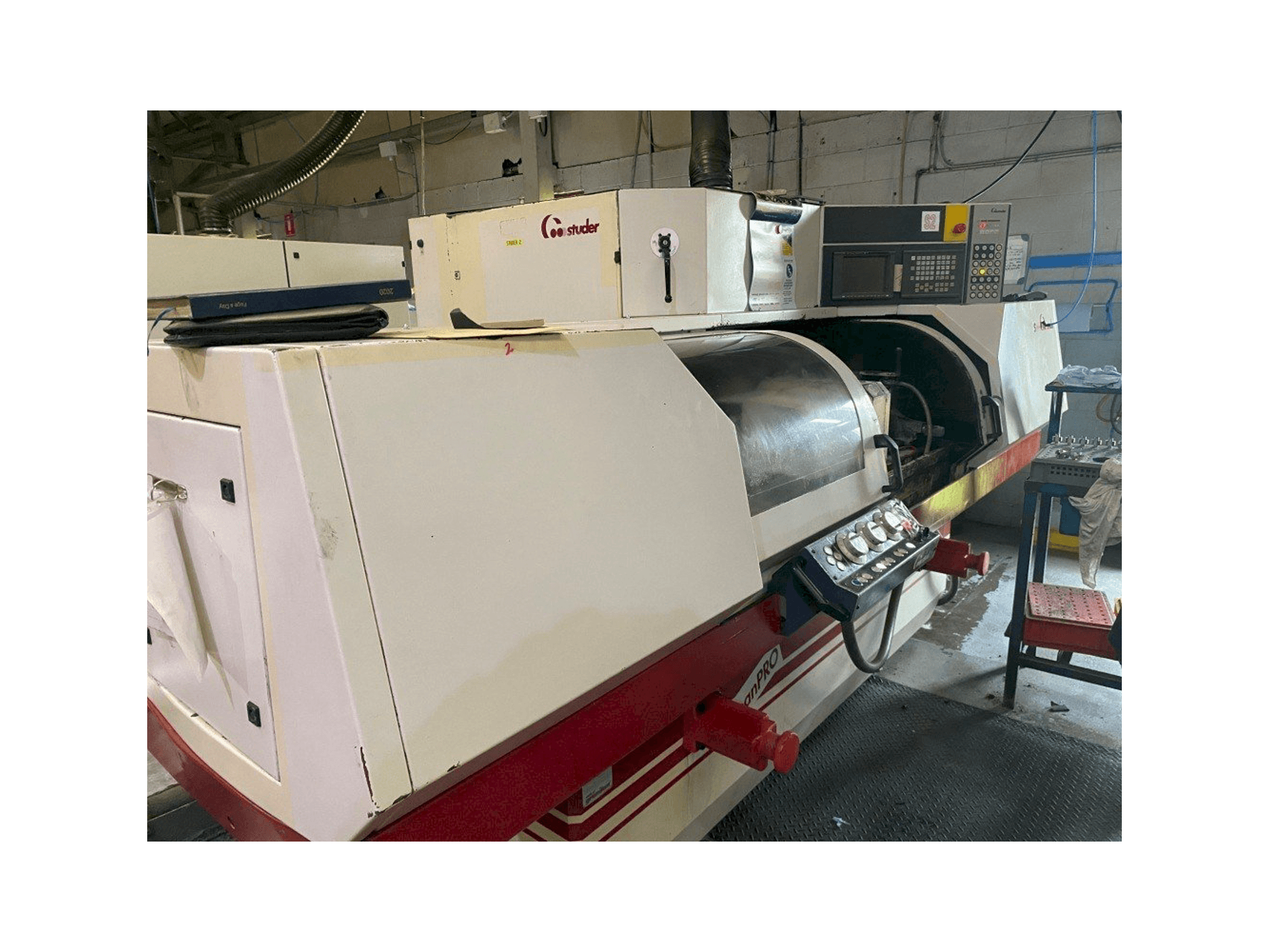 Vooraanzicht van STUDER S30 lean PRO machine