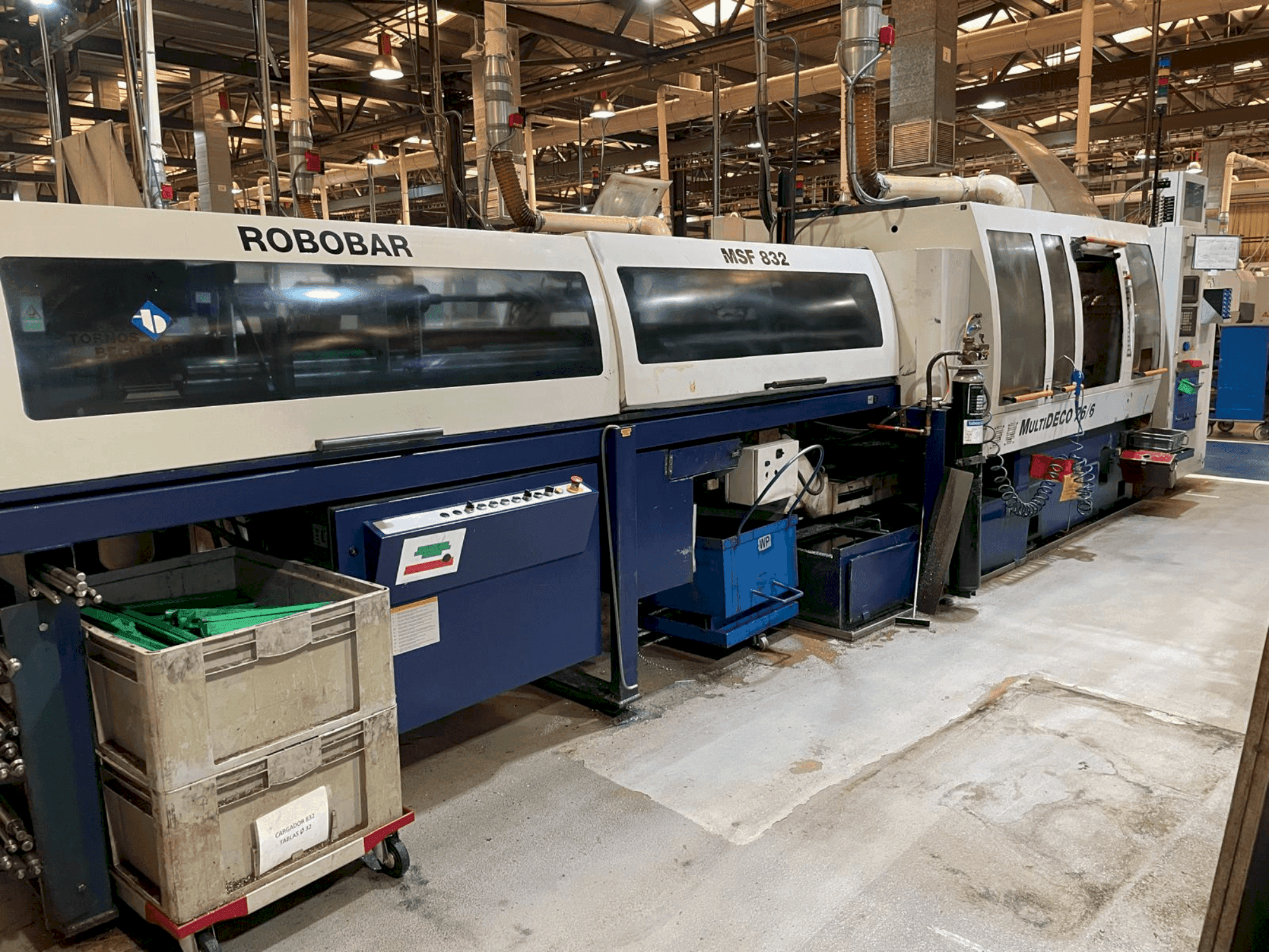 Vooraanzicht van Tornos-Bechler MultiDeco 26-6 machine