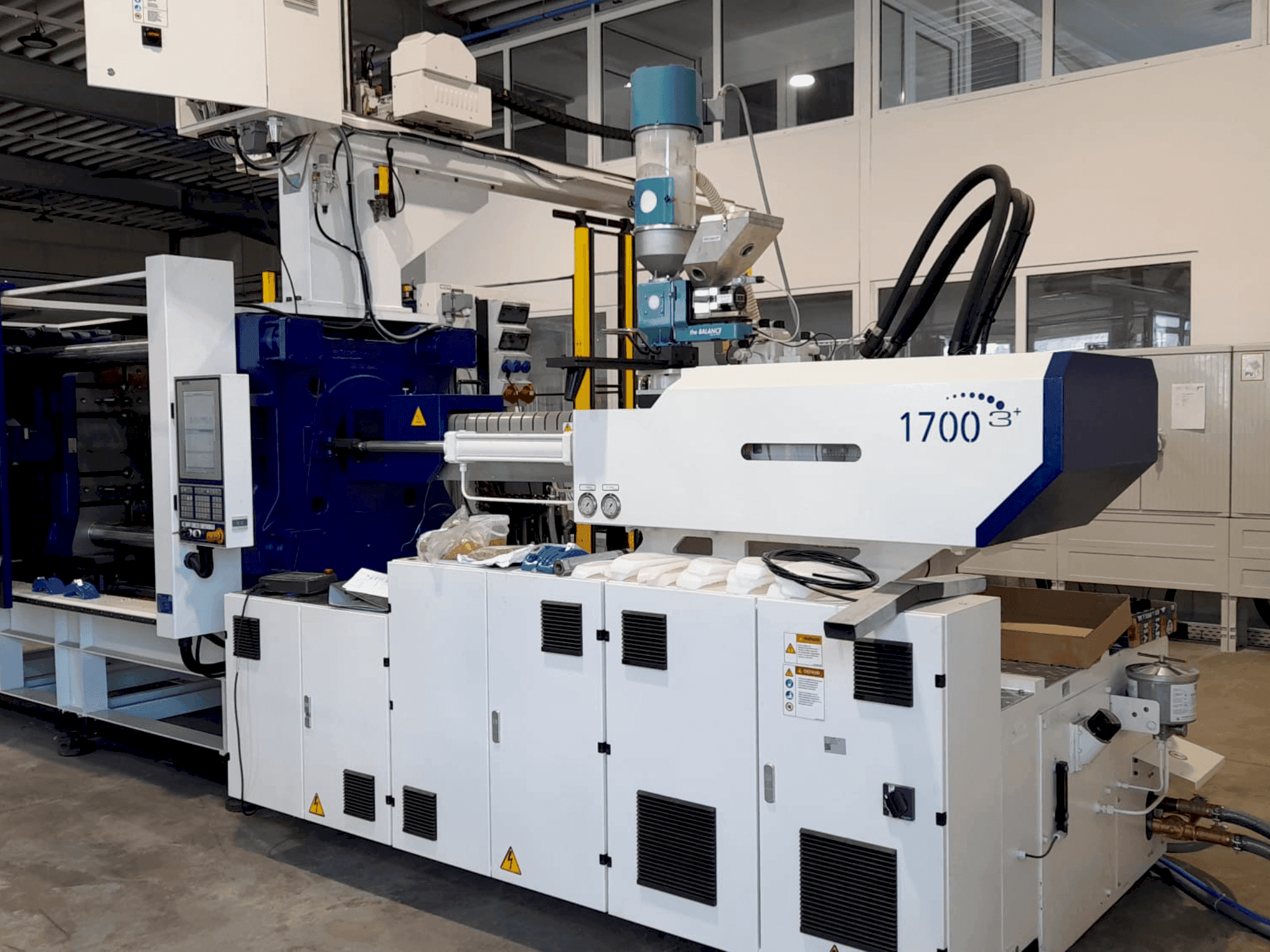 Vooraanzicht van HAITAI MA 3500 III Plus machine