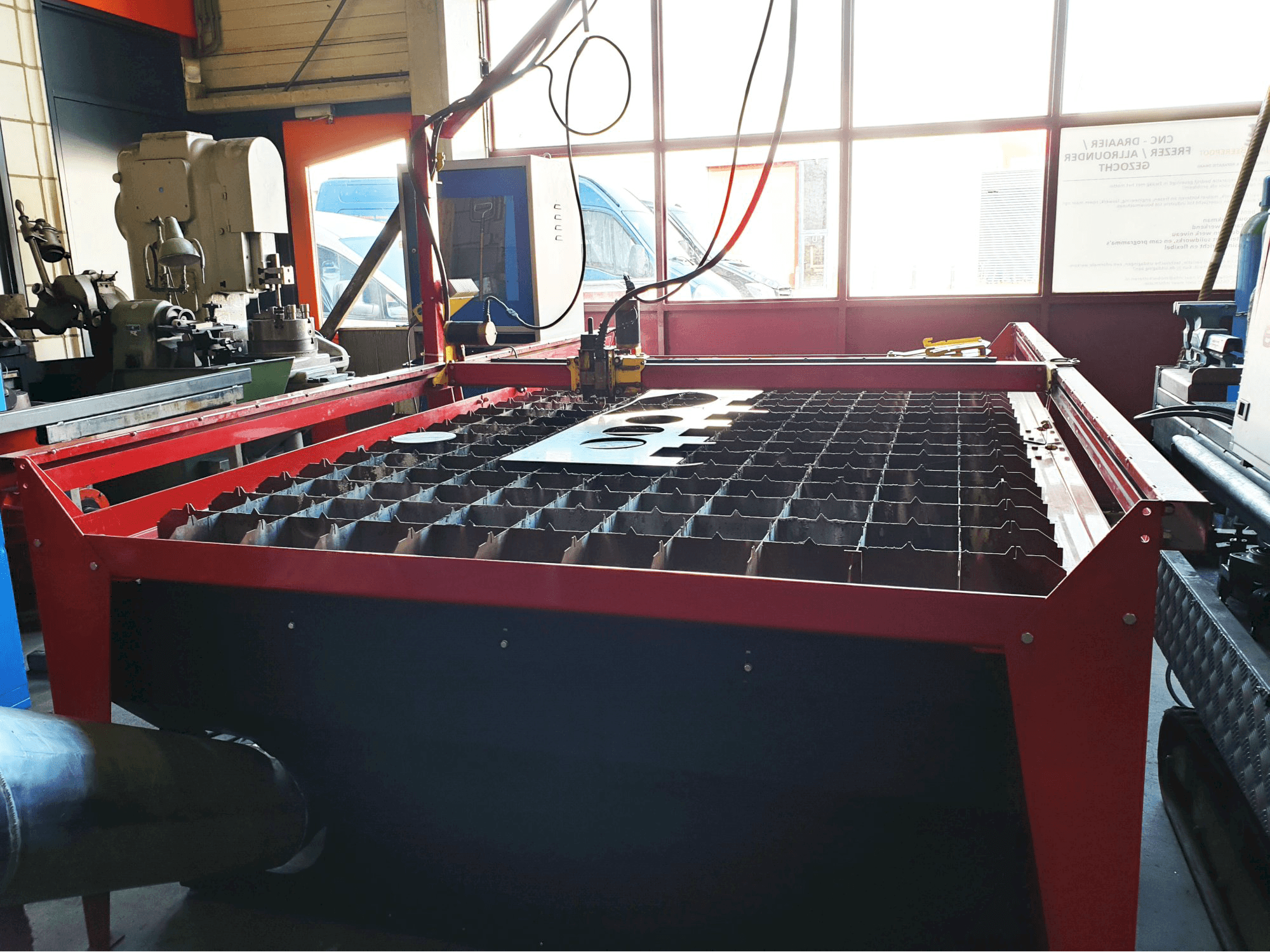 Werkruimte van Plasmacam Samson 510 machine