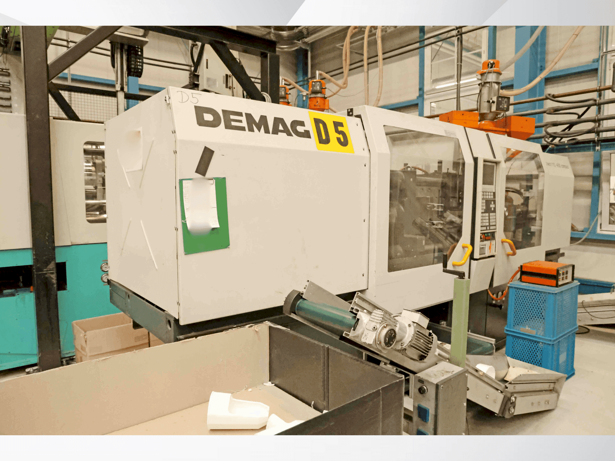Vooraanzicht van DEMAG Ergotech 110-430 NC 4 compact machine