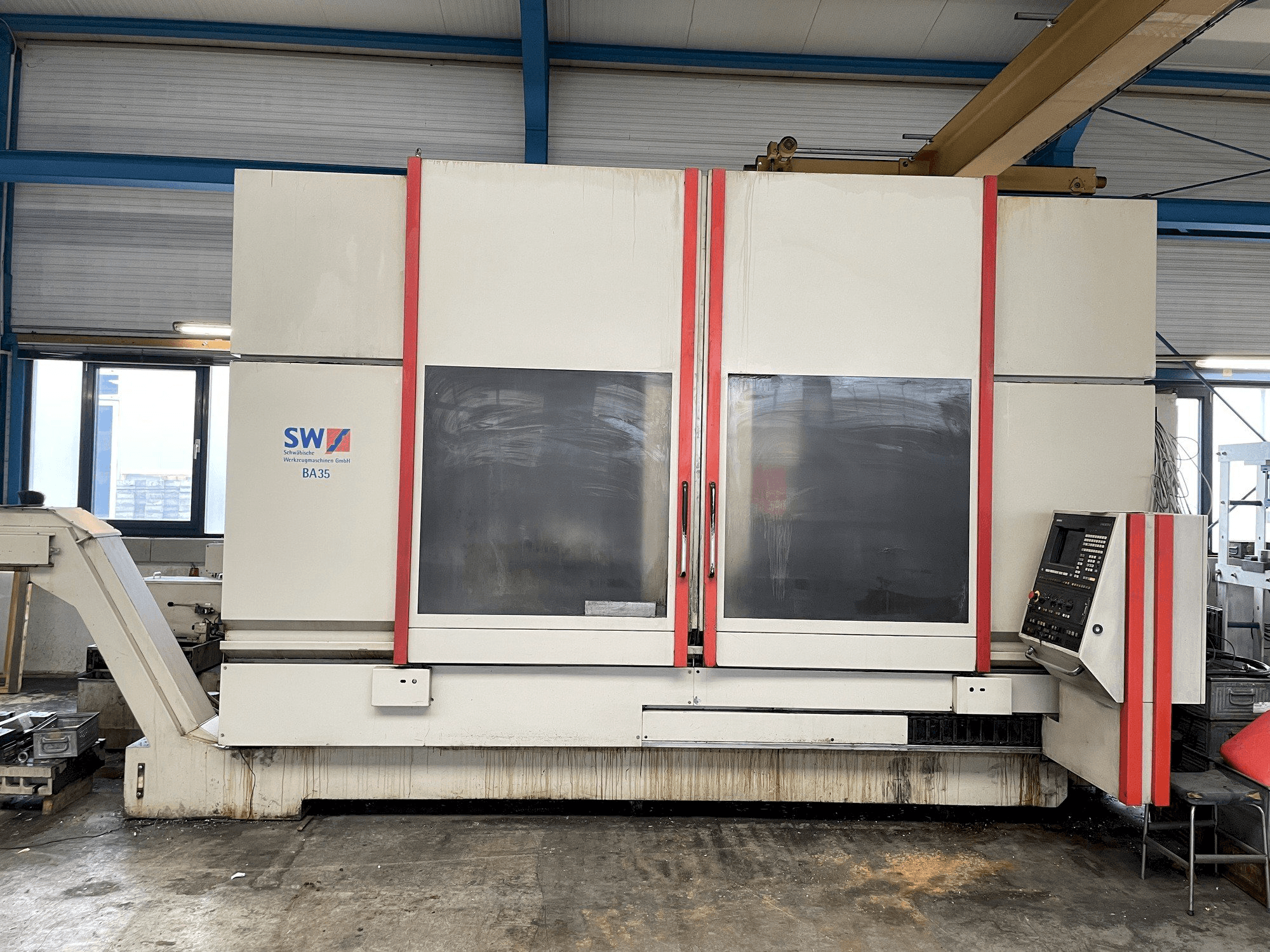 Vooraanzicht van SW BA 35 machine