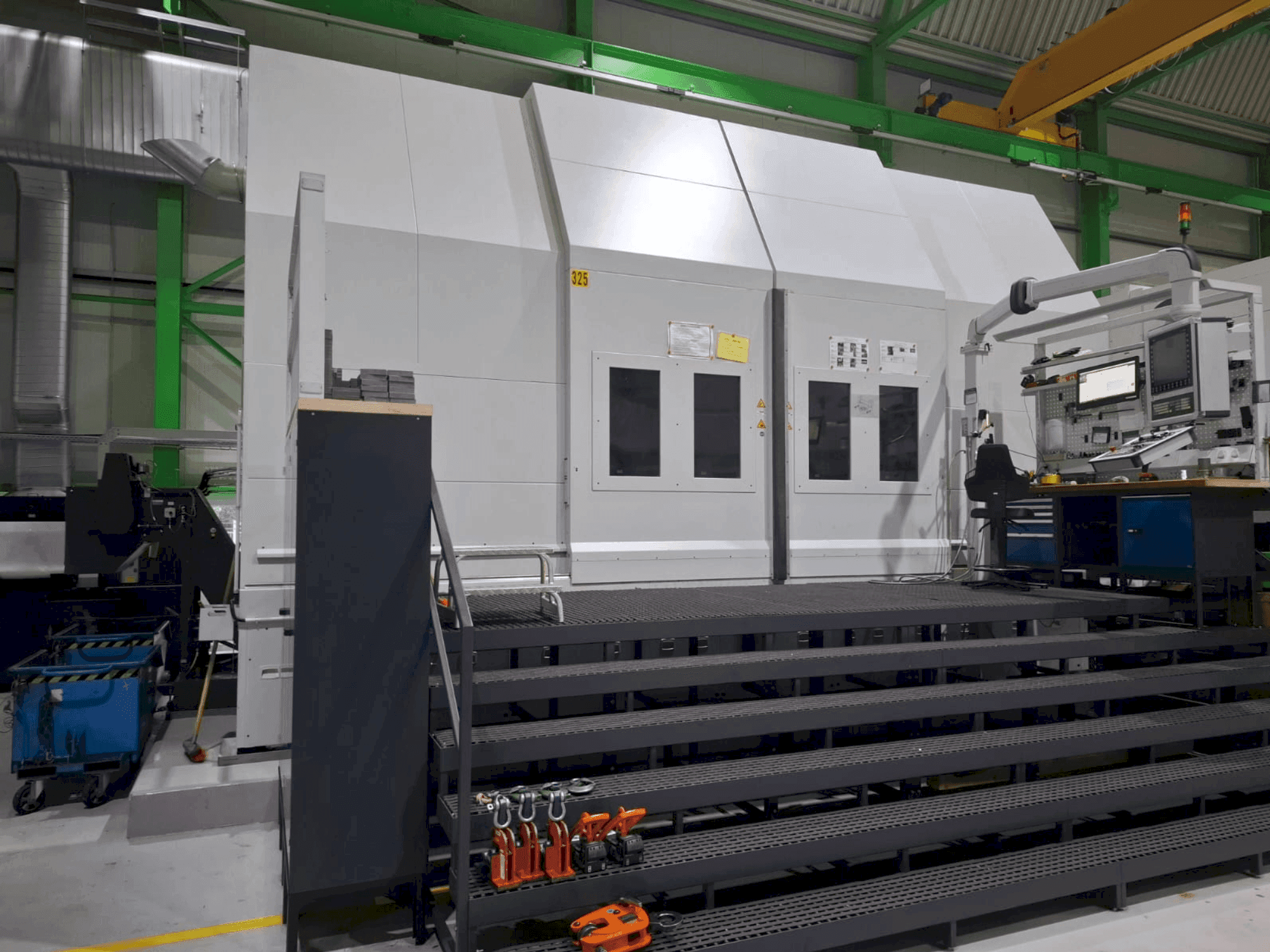 Vooraanzicht van Pittler PV2500 machine