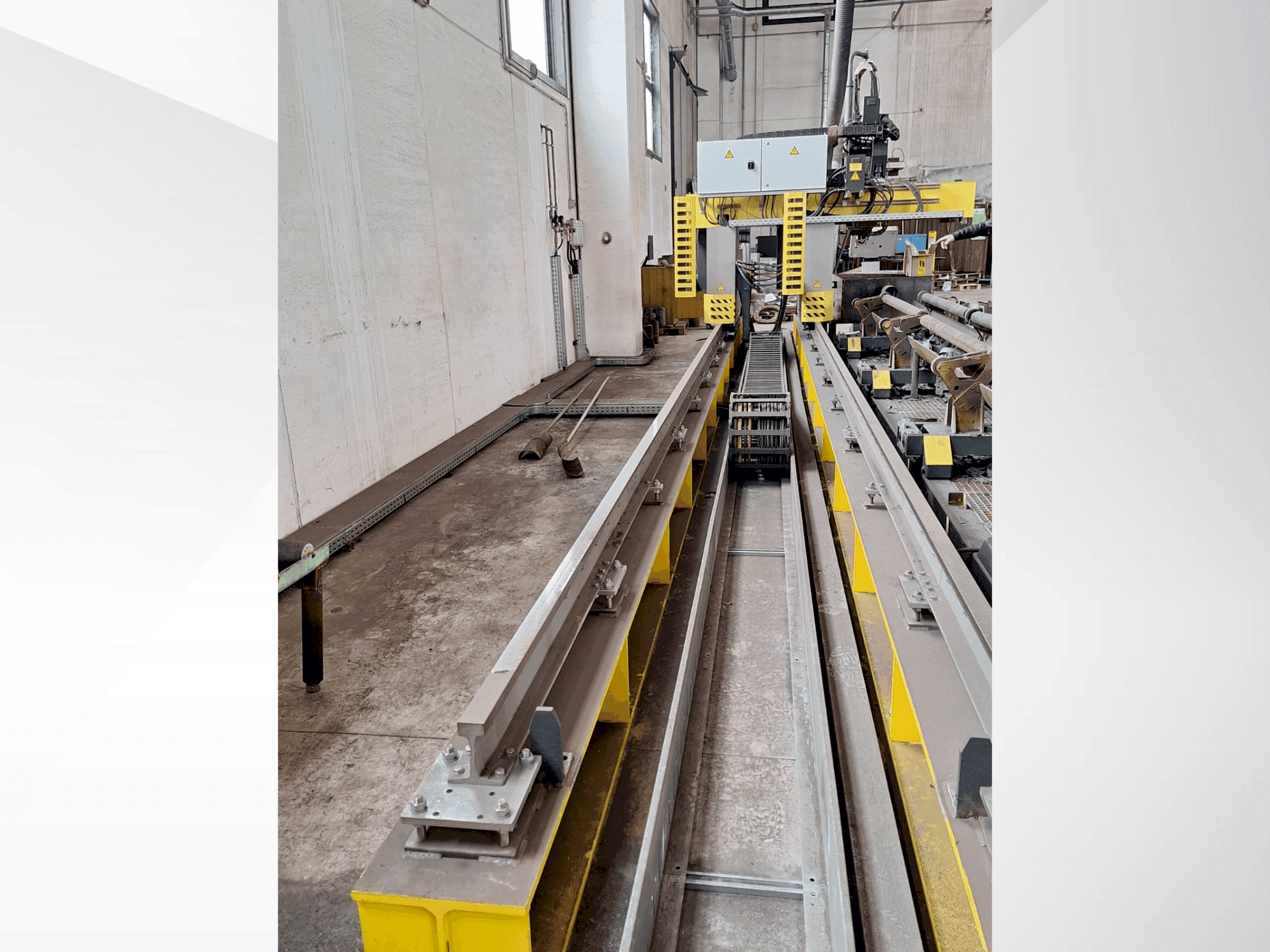 Vooraanzicht van ESAB SUPRAREX 3100 machine
