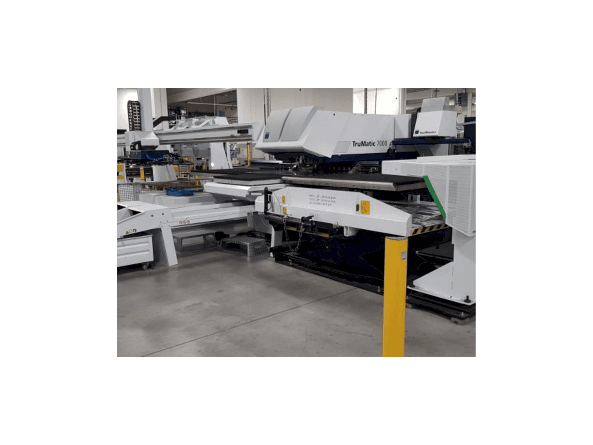 Vooraanzicht van Trumpf Trumatic 7000 machine