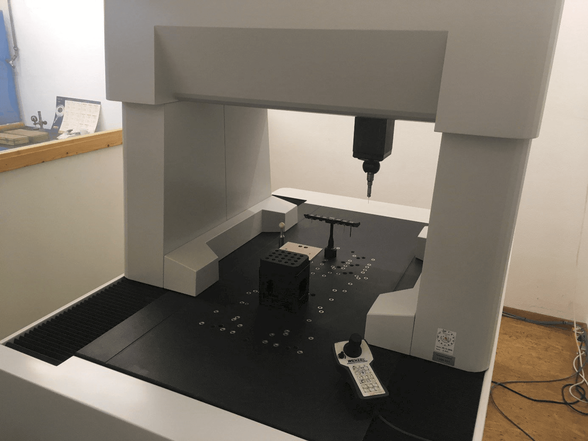 Vooraanzicht van EROWA PreSet Qi machine
